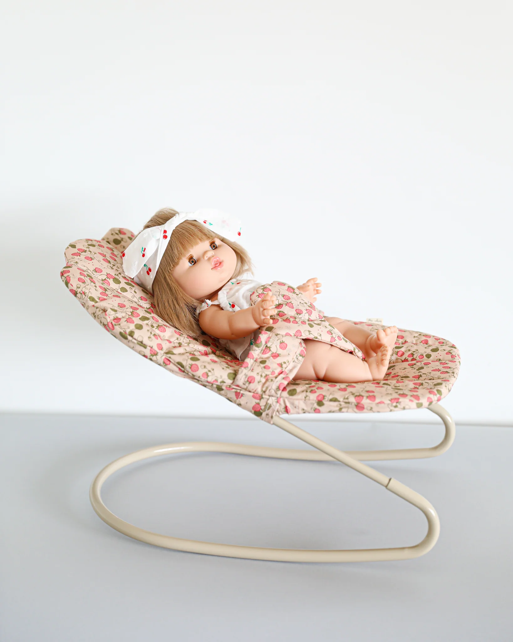 Baby Doll Bouncer - Strawberry Fields - Image 2