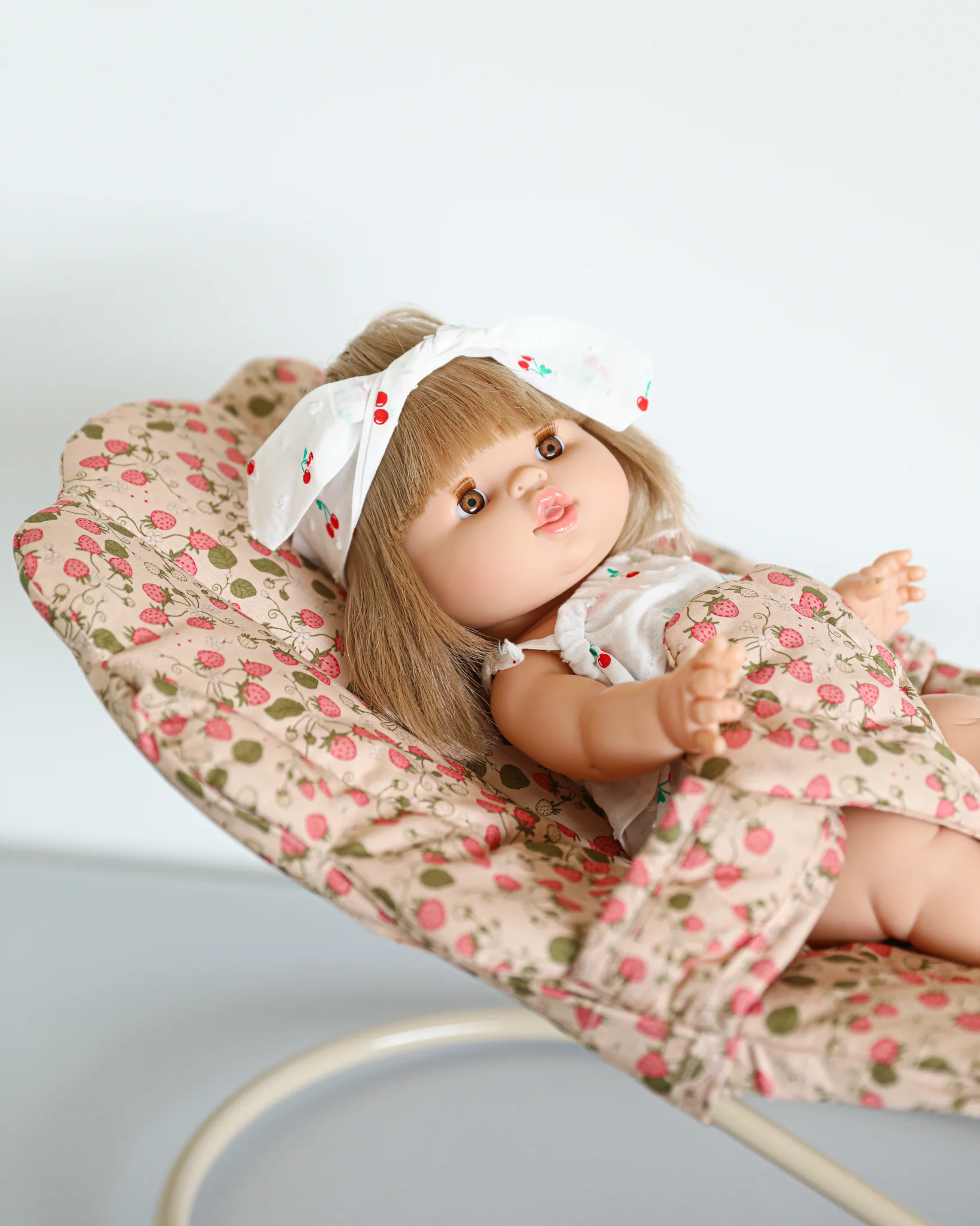 Baby Doll Bouncer - Strawberry Fields - Image 4