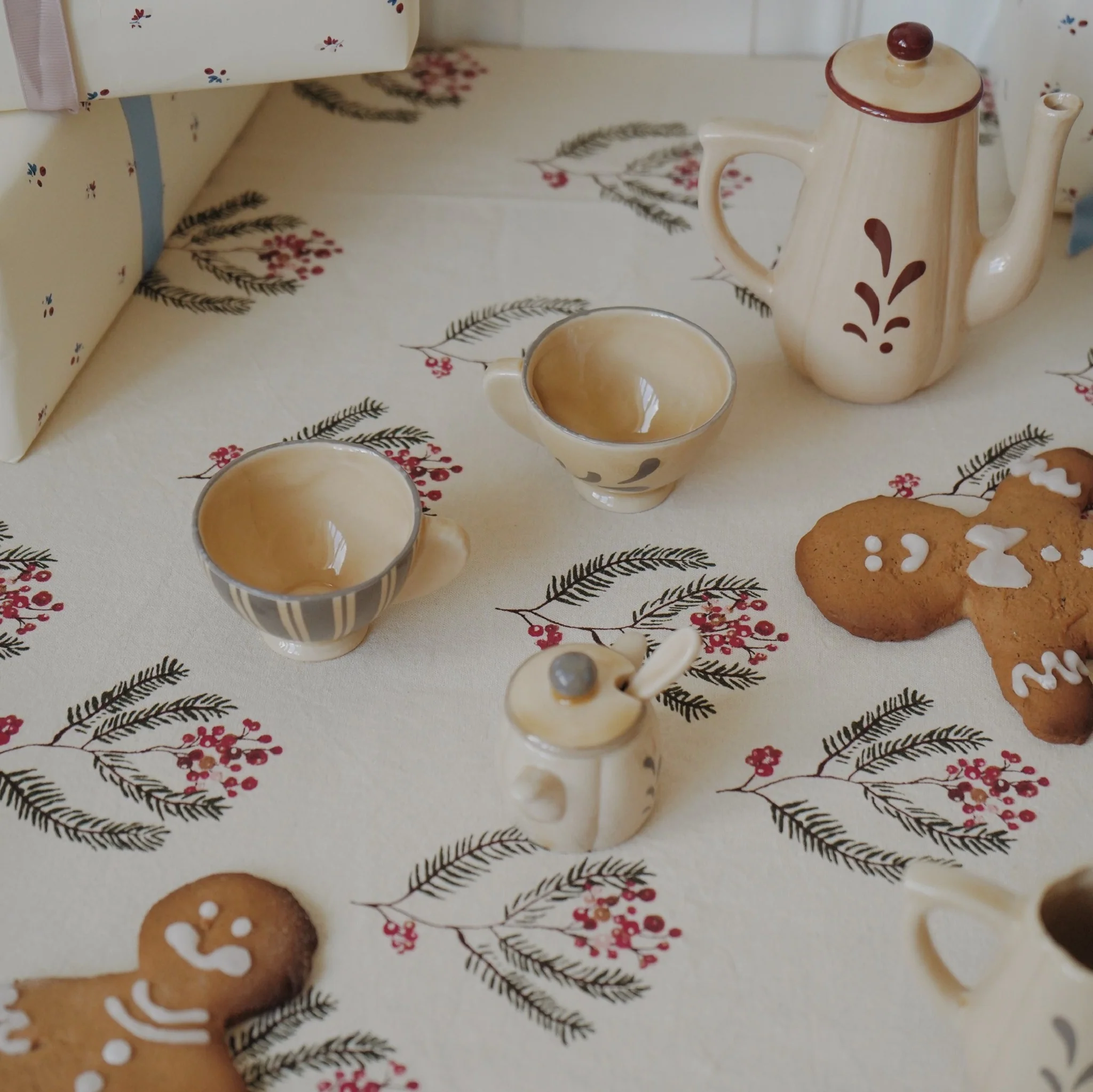 Ceramic Tea Play Set - Image 4