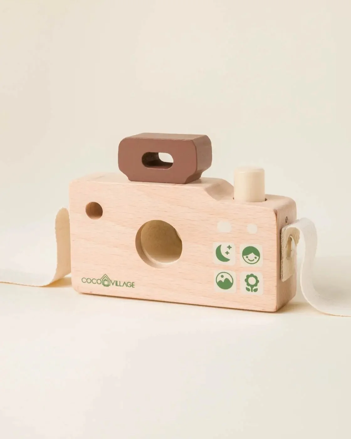 Wooden Toy Camera with Bag - Image 6