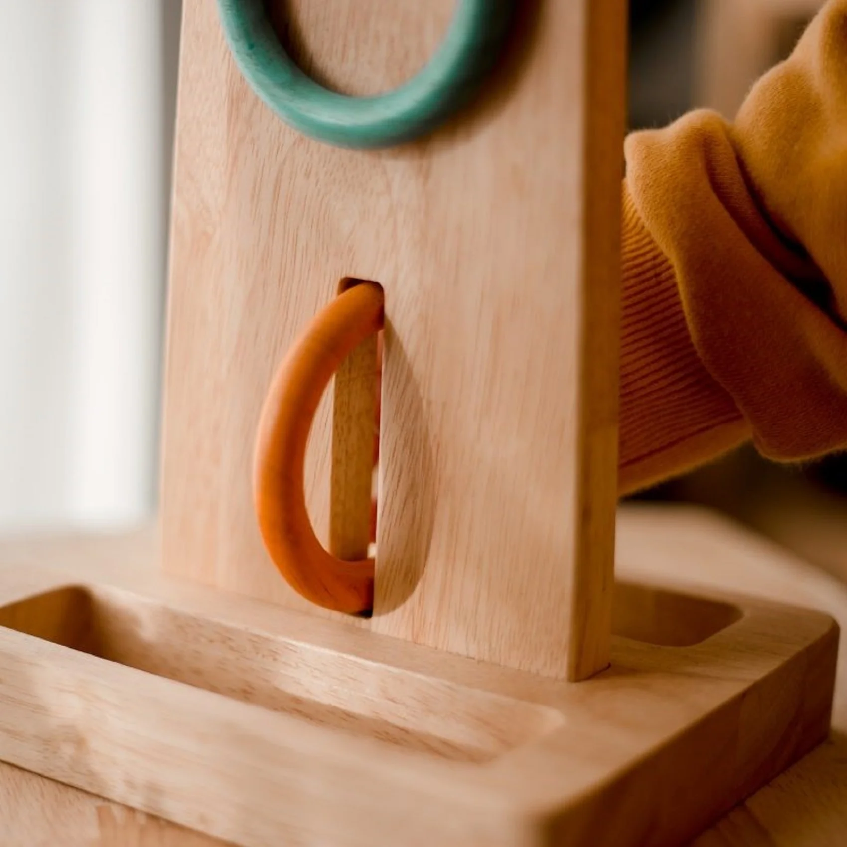 Color Sorting Ring Toss Game - Image 7