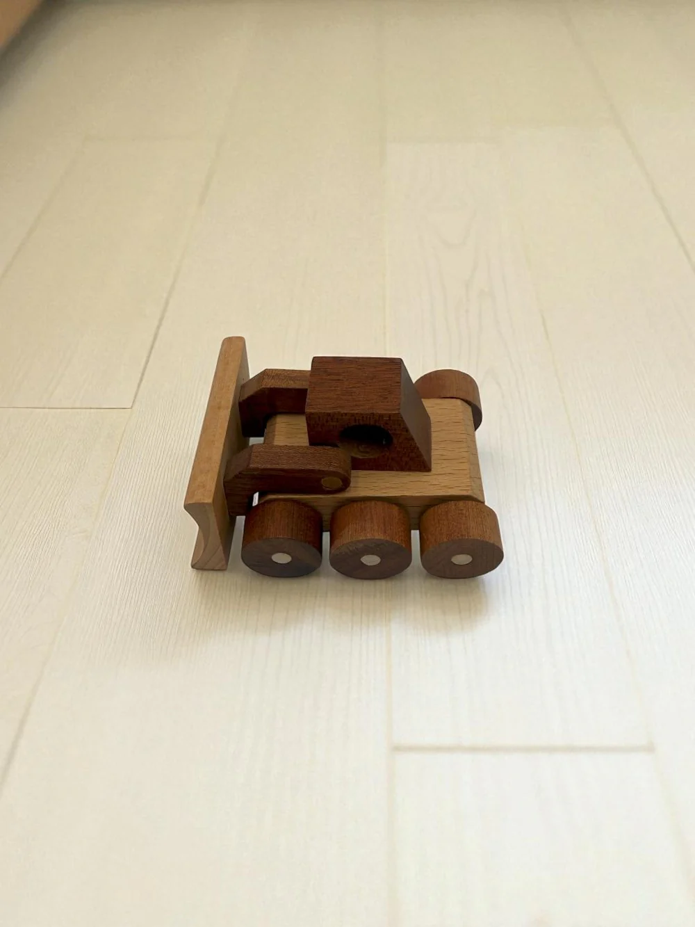 Emergency & Community Helper Wooden Vehicle Set - Image 9