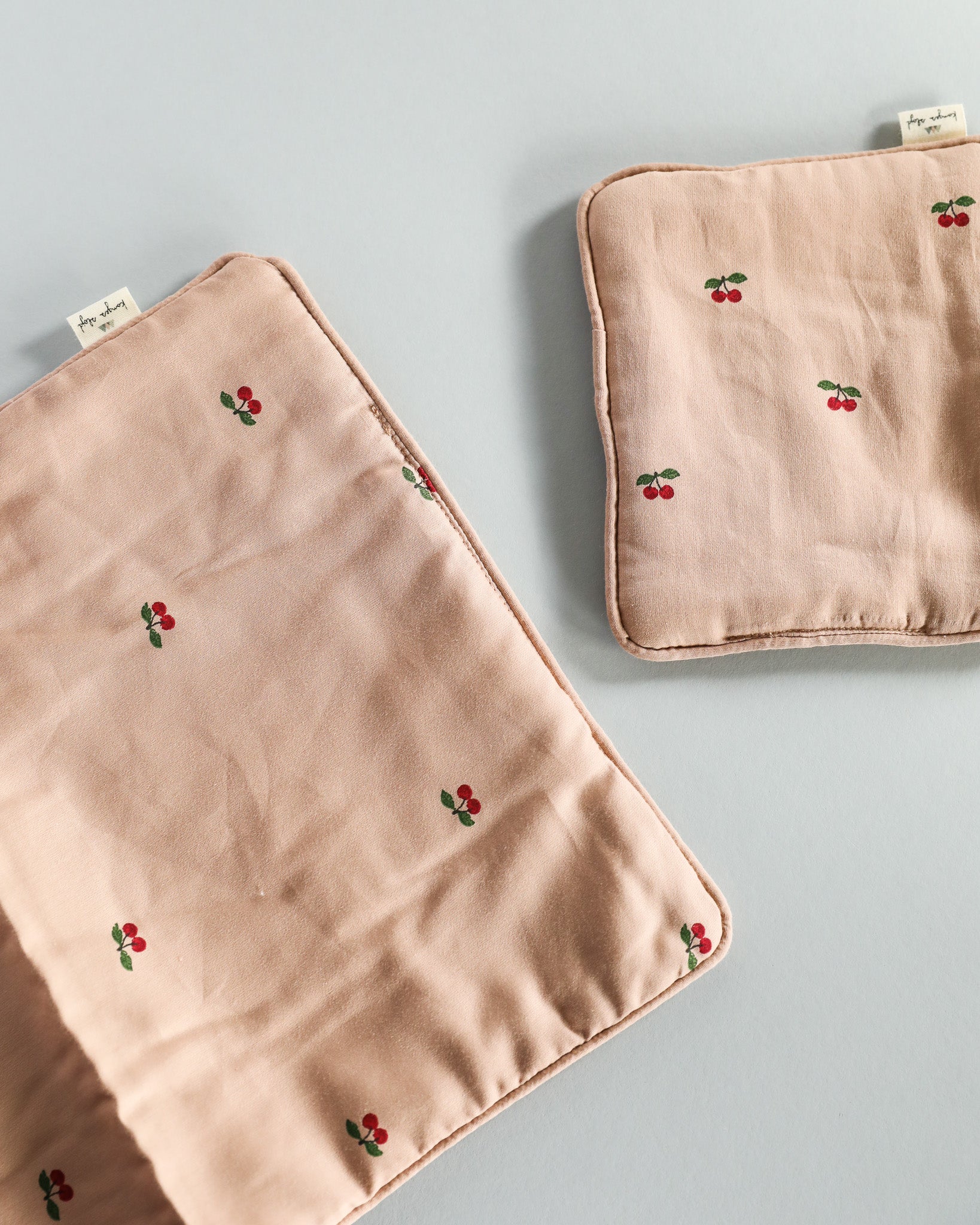 Konges Sloejd | Doll Bedding Set - Cherry Blush - Image 4