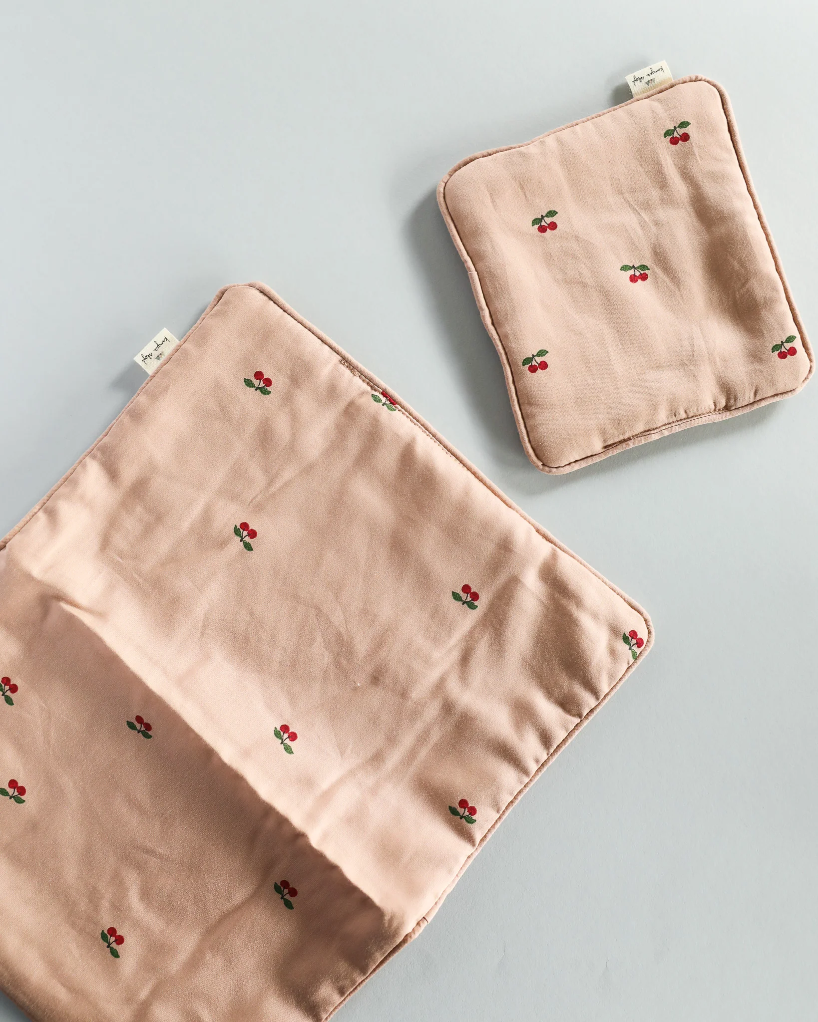 Konges Sloejd | Doll Bedding Set - Cherry Blush - Image 6