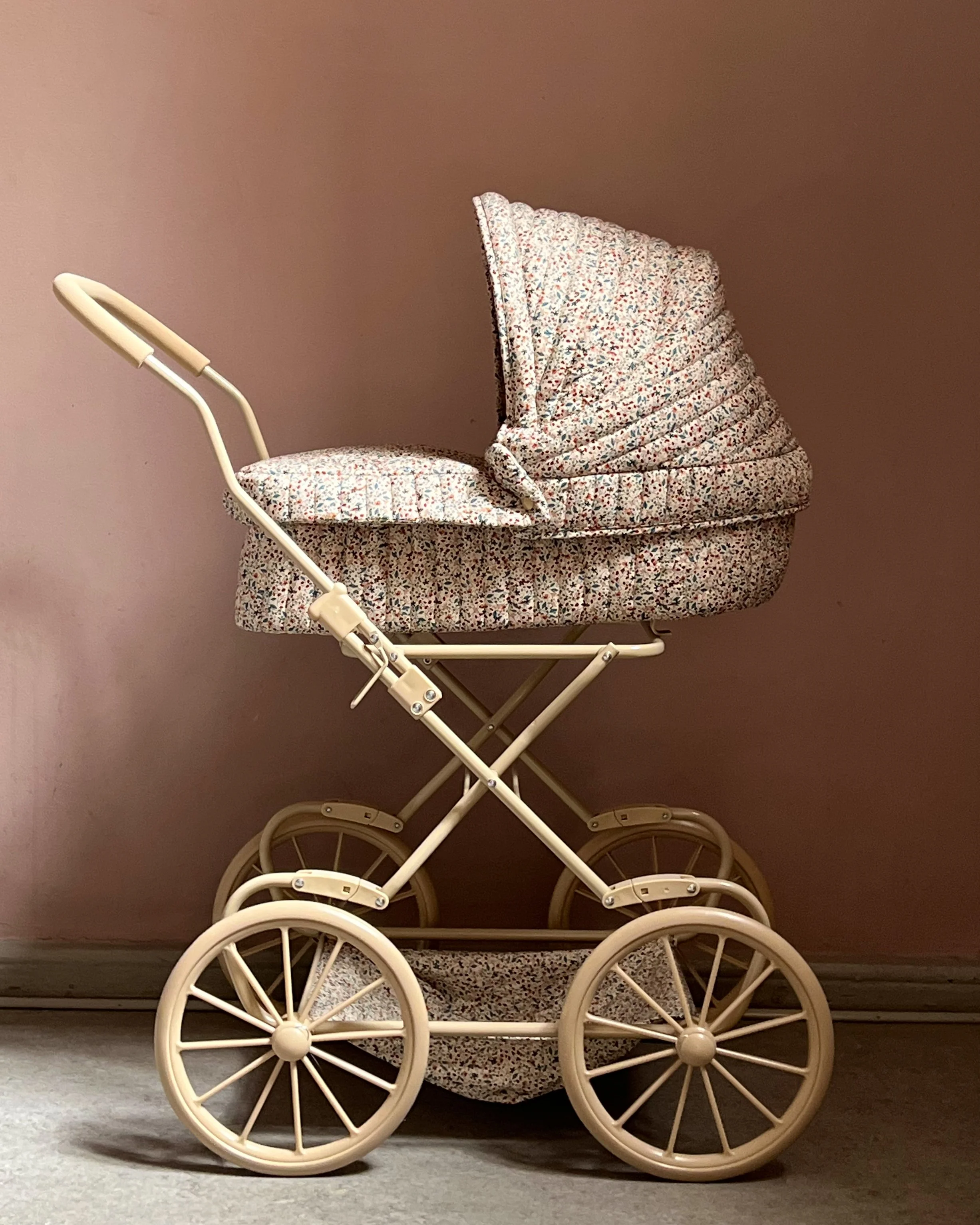 Doll Pram - Louloudi - Image 5