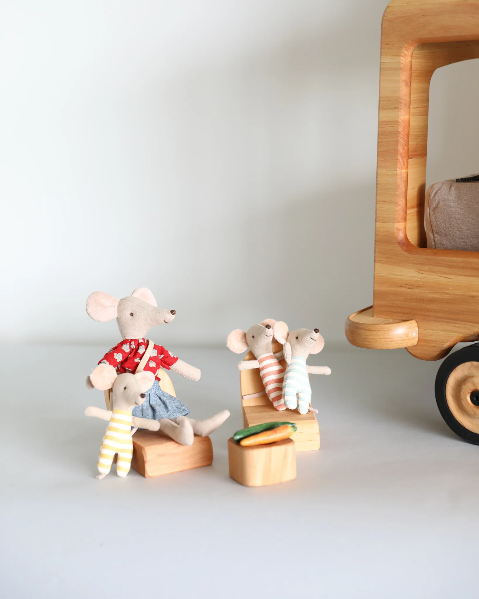 Drewart | Wooden Toy Camper Van - Image 8