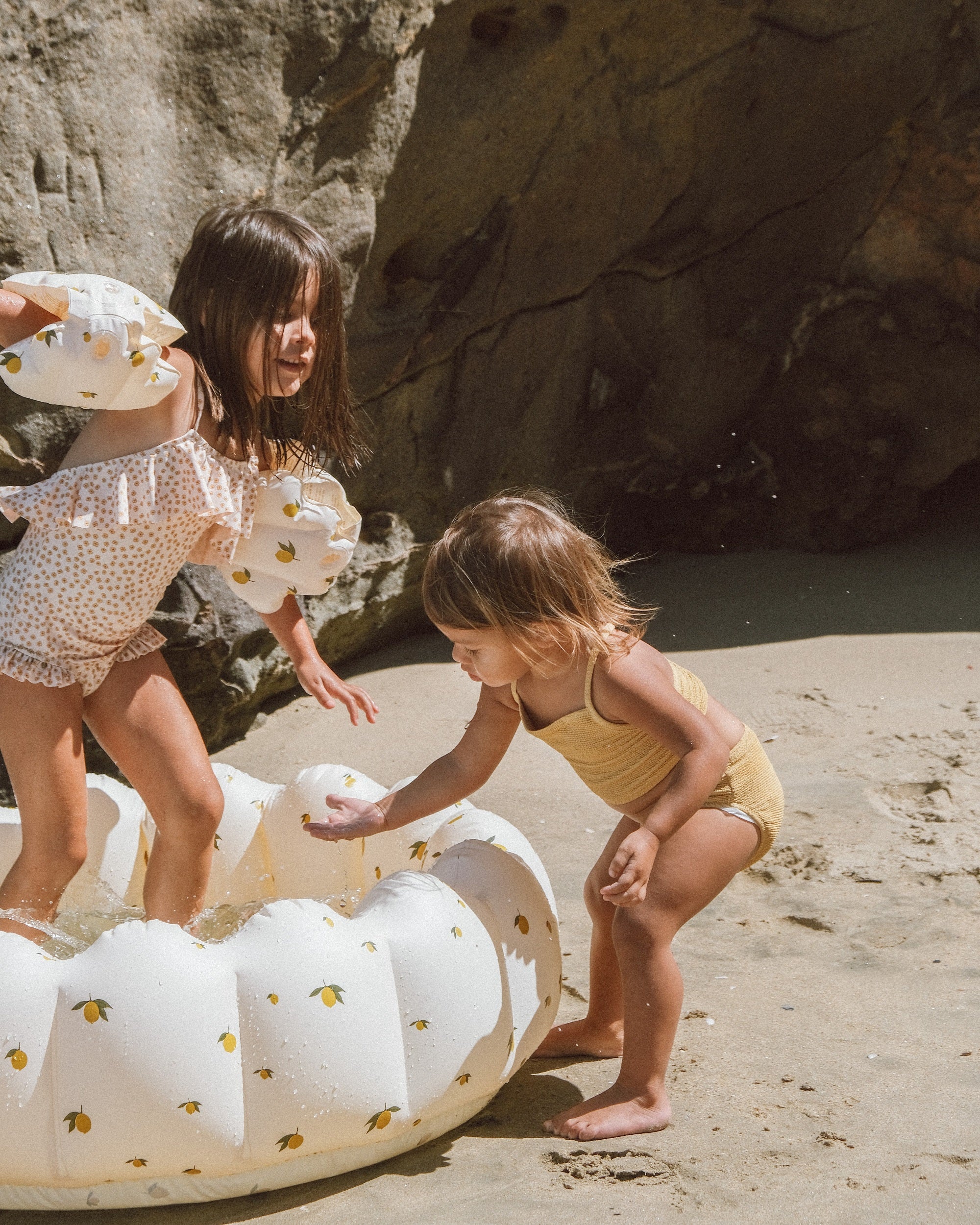 Inflatable Shell Kiddie Pool - Lemon - Image 4