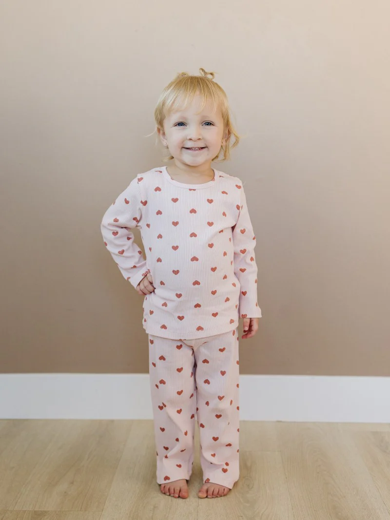 Leni & Romi | Kids Ribbed Cotton Set - Dreamy Mauve Hearts - Image 4