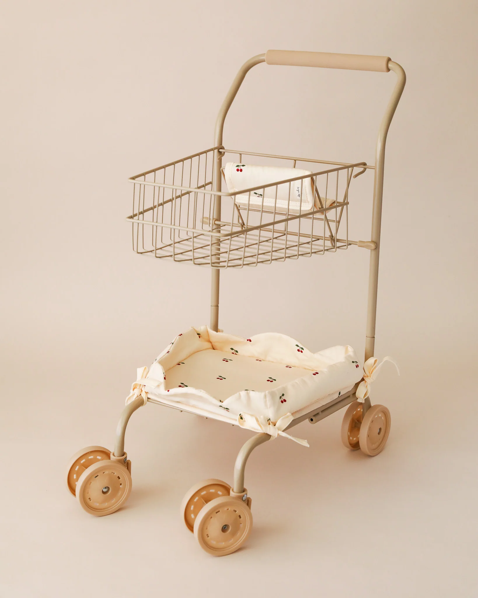 Konges Sloejd | Kids Shopping Cart - Cherry - Image 2