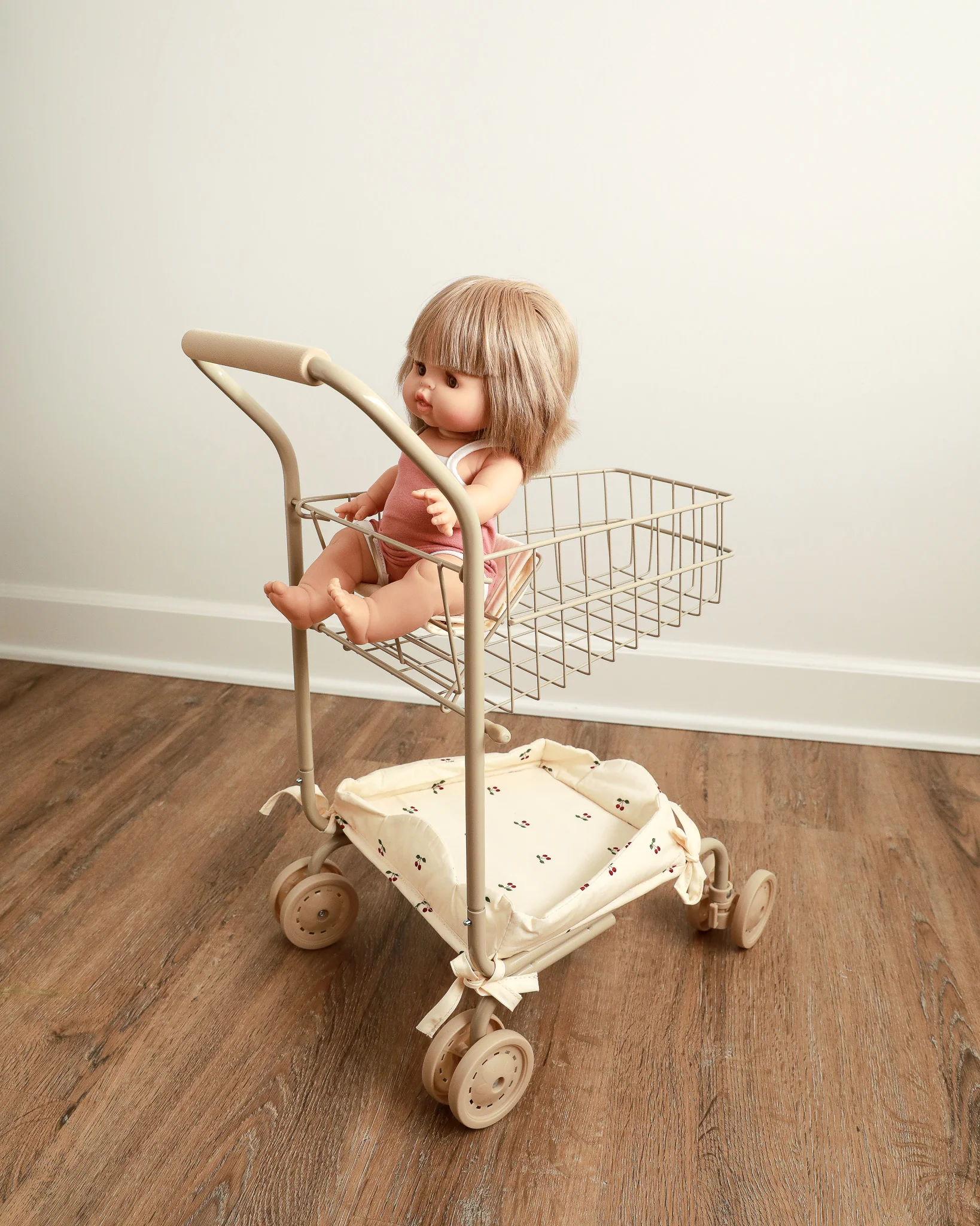 Konges Sloejd | Kids Shopping Cart - Cherry - Image 3