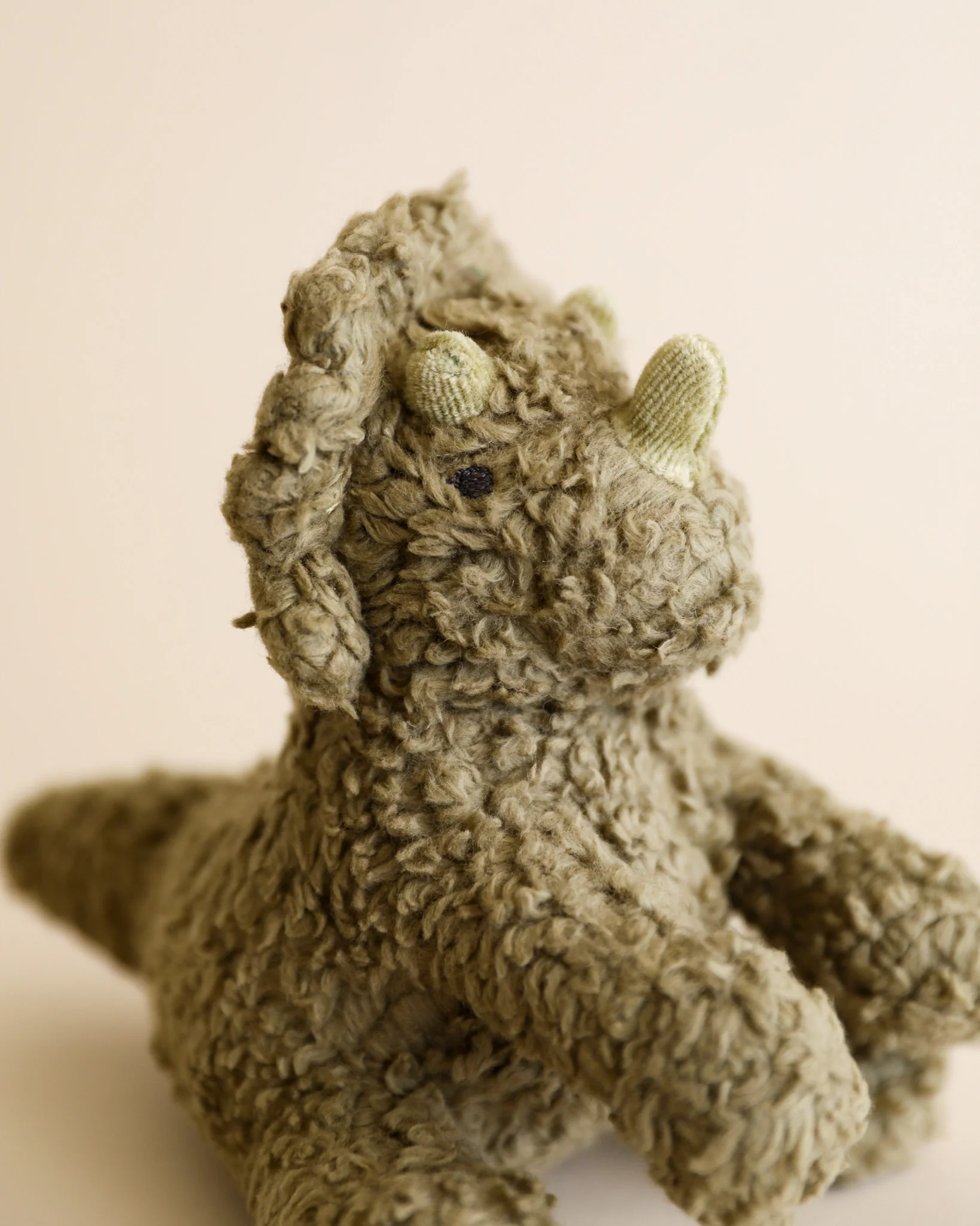 Konges Sloejd | Sherpa Mini Teddy Dino Toy - Image 2