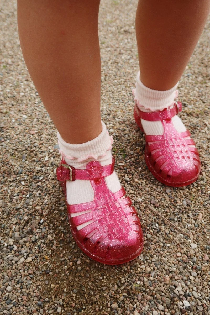 Konges Sloejd | Signature Rib Frill Socks 2-Pack: Ruffled Cotton Socks in Pink & Cream - Image 7