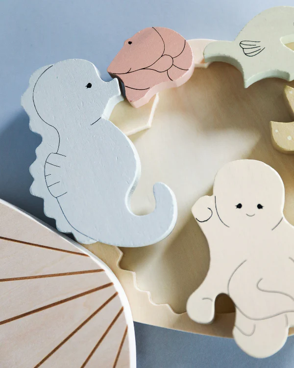 Konges Sloejd | Sea Animals Wooden Clam Puzzle - Image 4