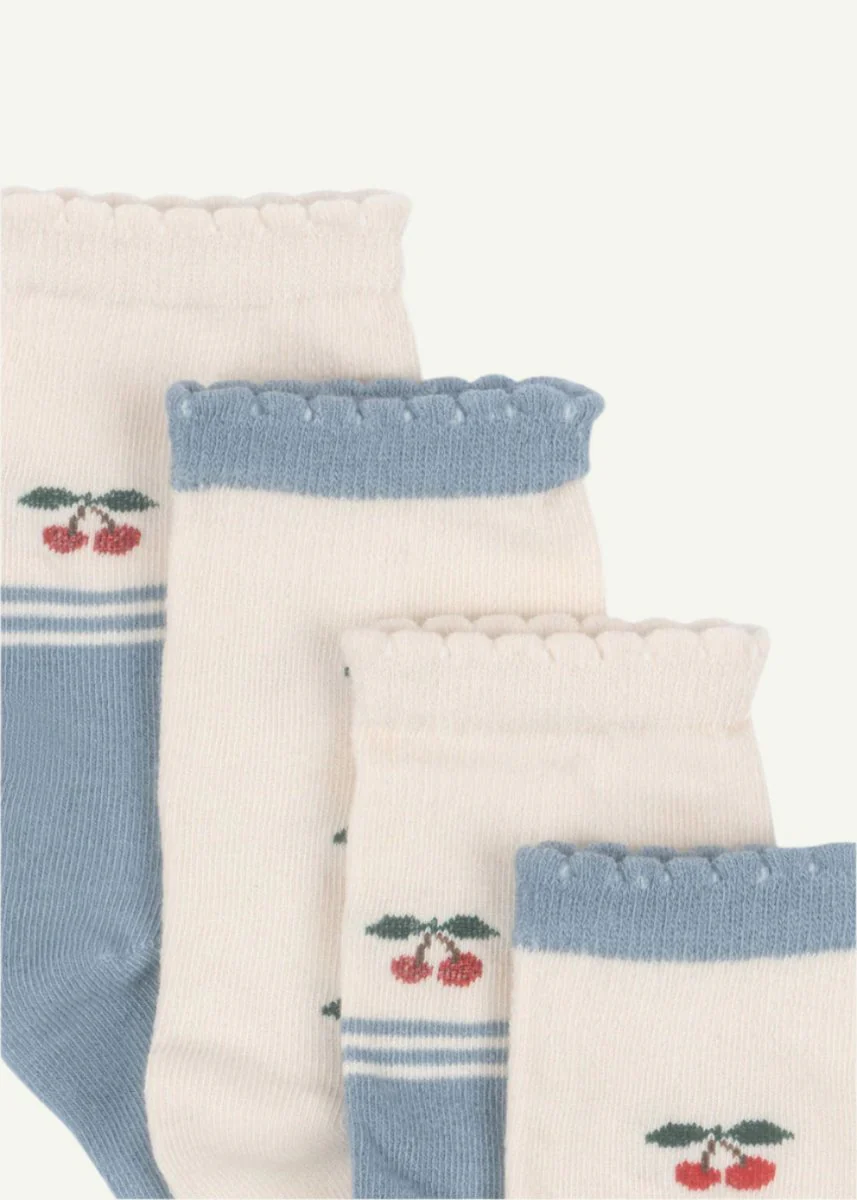 Konges Sloejd | Signature Cherry Socks 2-Pack: Sweet Fruit Pattern Ankle Socks in Cream & Blue - Image 2