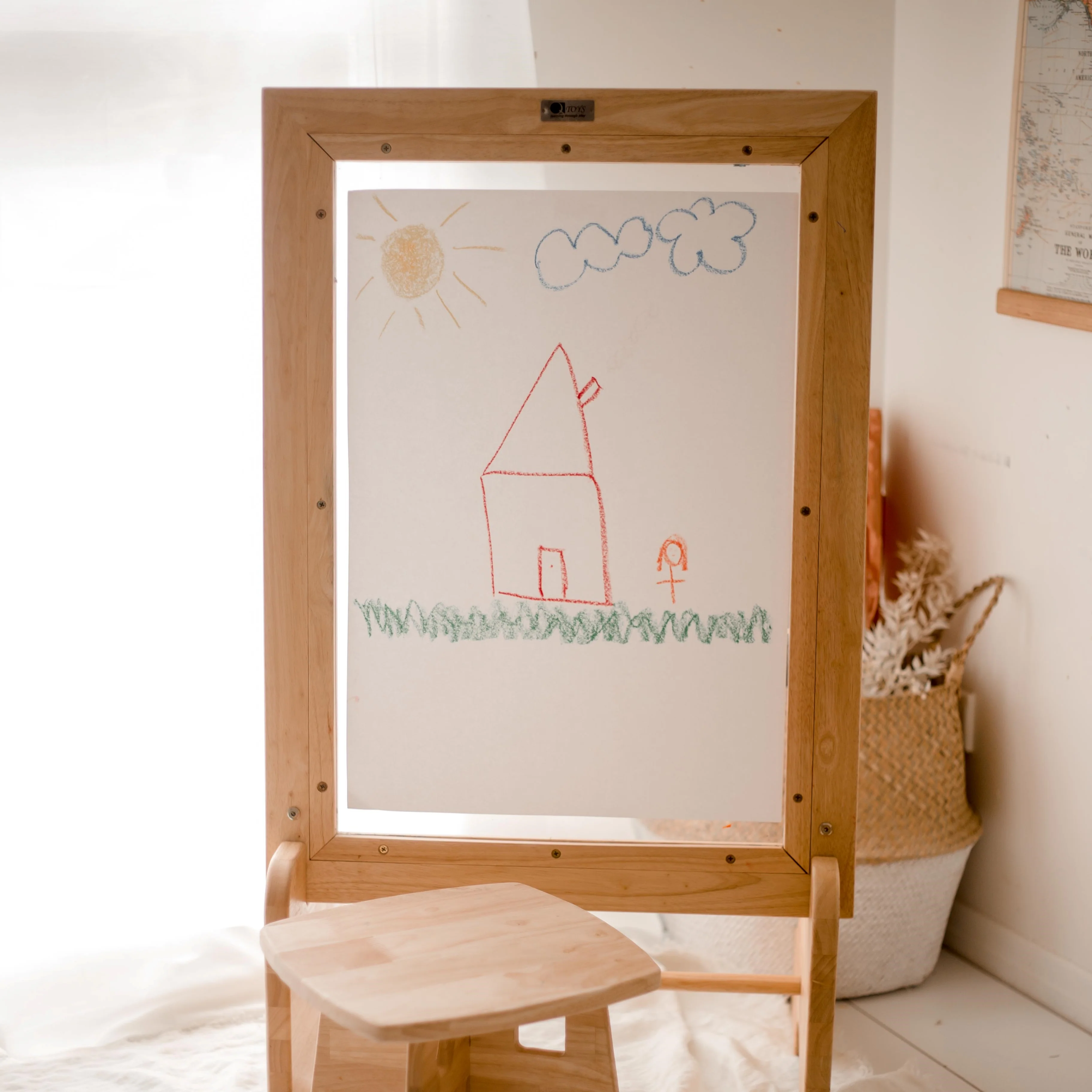 Large Acrylic Easel - Image 5