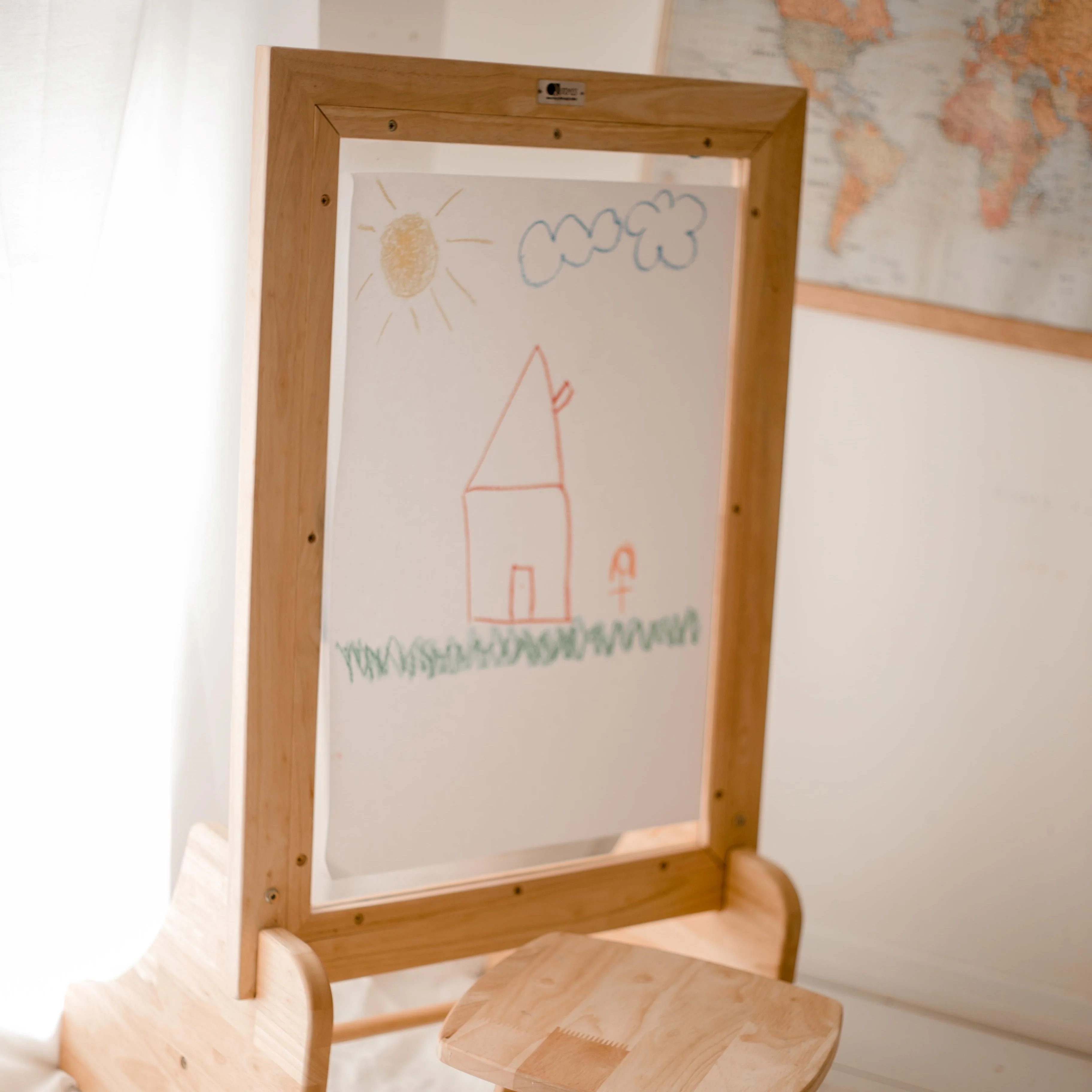 Large Acrylic Easel - Image 7