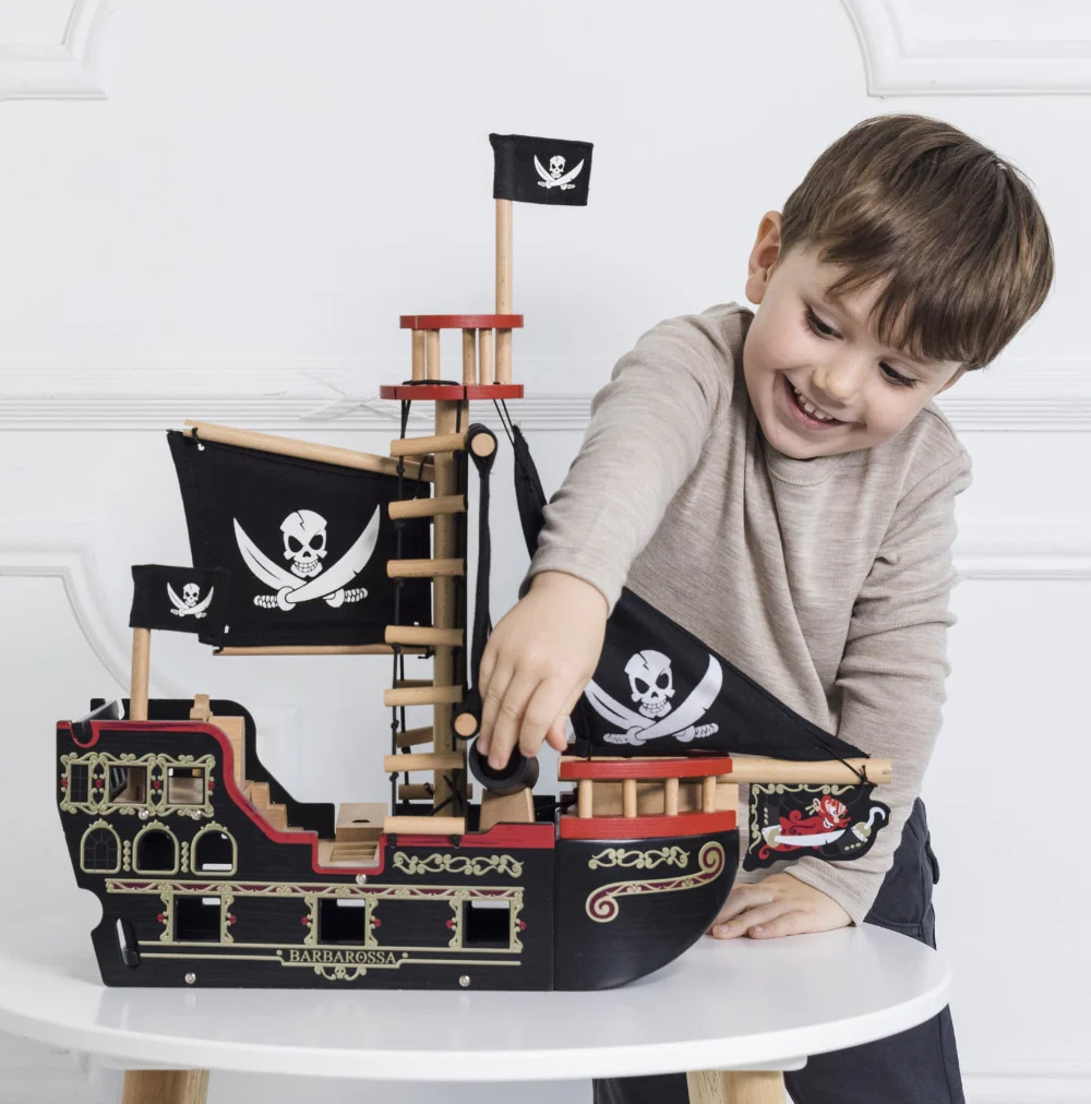 Le Toy Van | Barbarossa Pirate Ship - Image 4