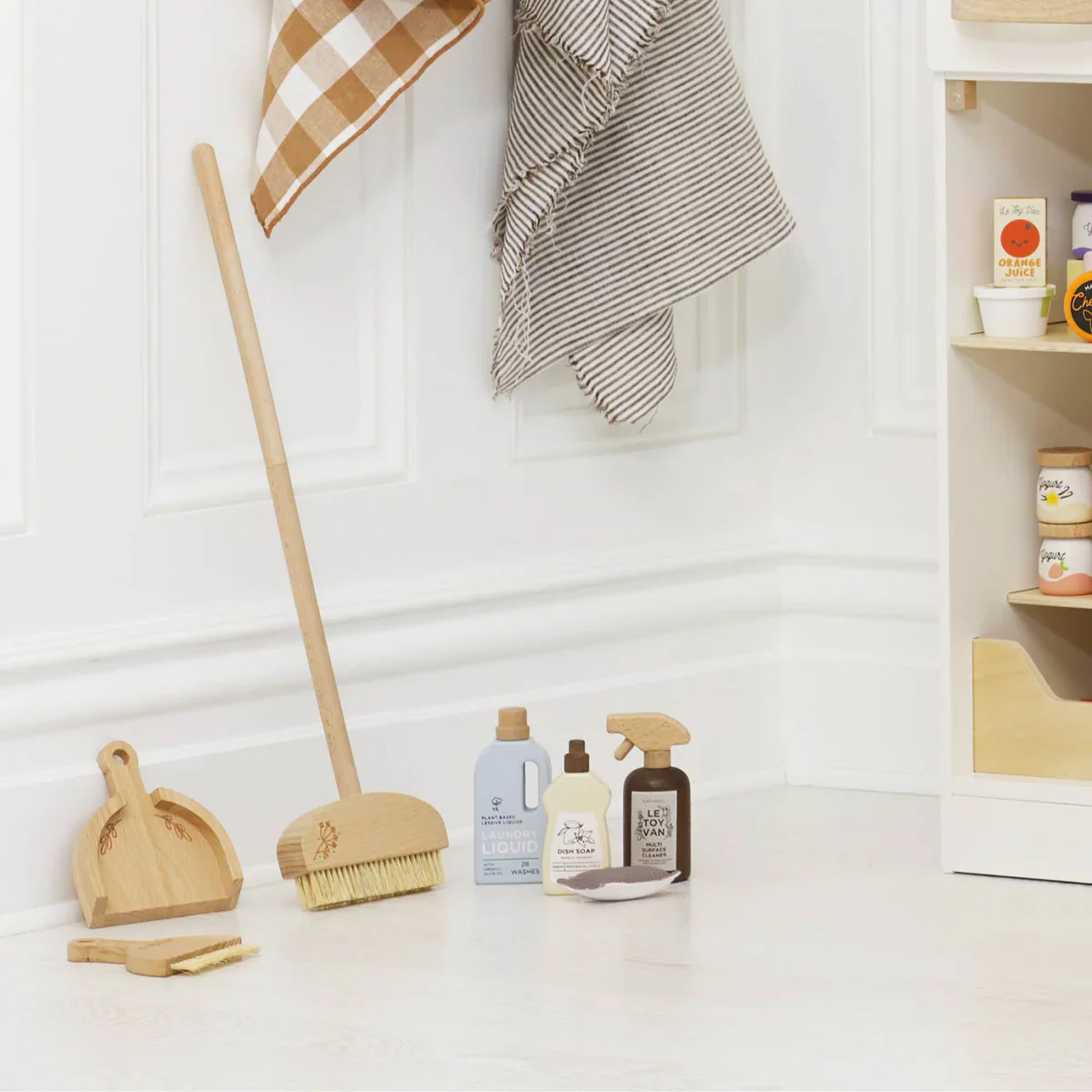 Le Toy Van | Eco-Friendly Cleaning Set - Image 4