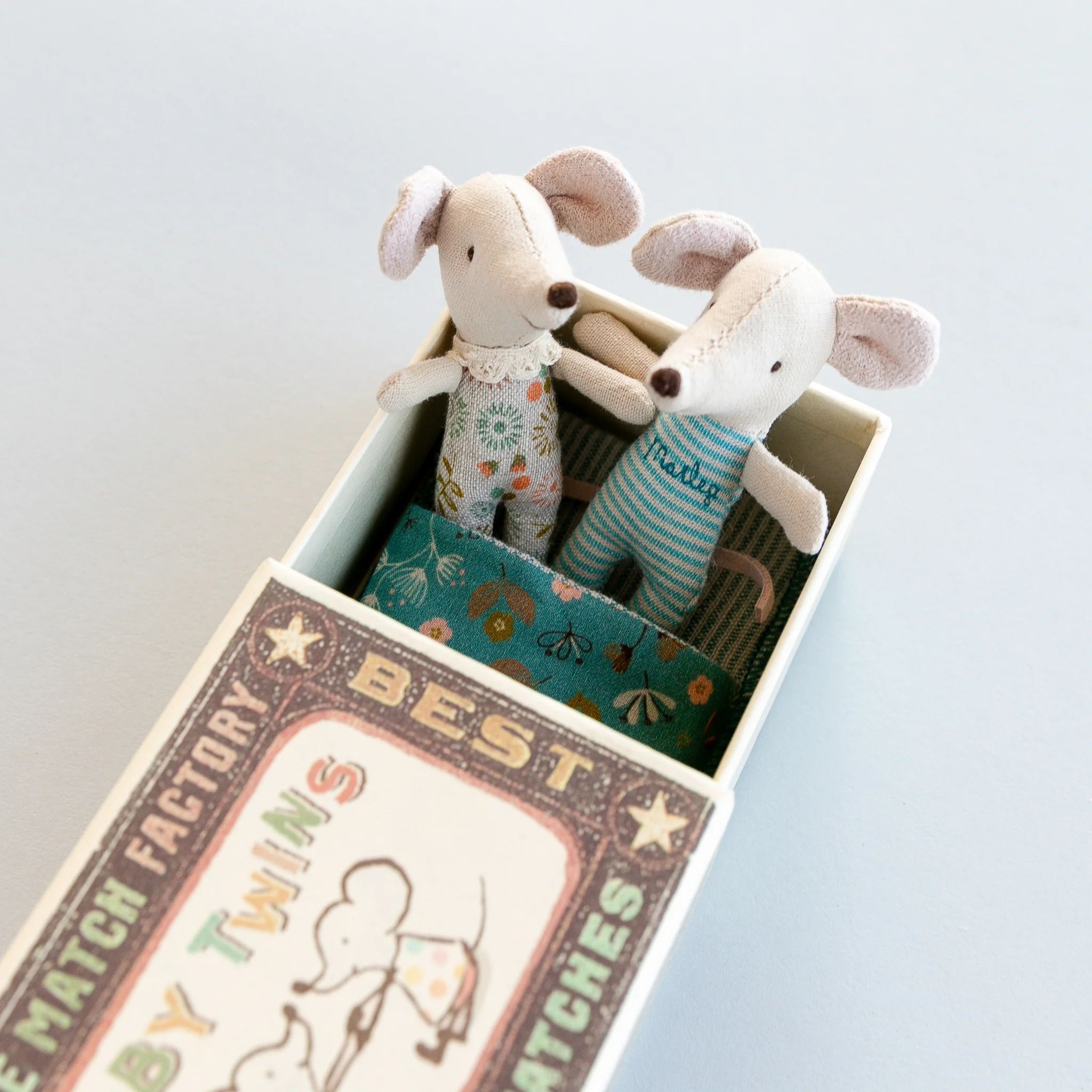 Maileg | Baby Mice Twins in Box (2020 version) - Image 4