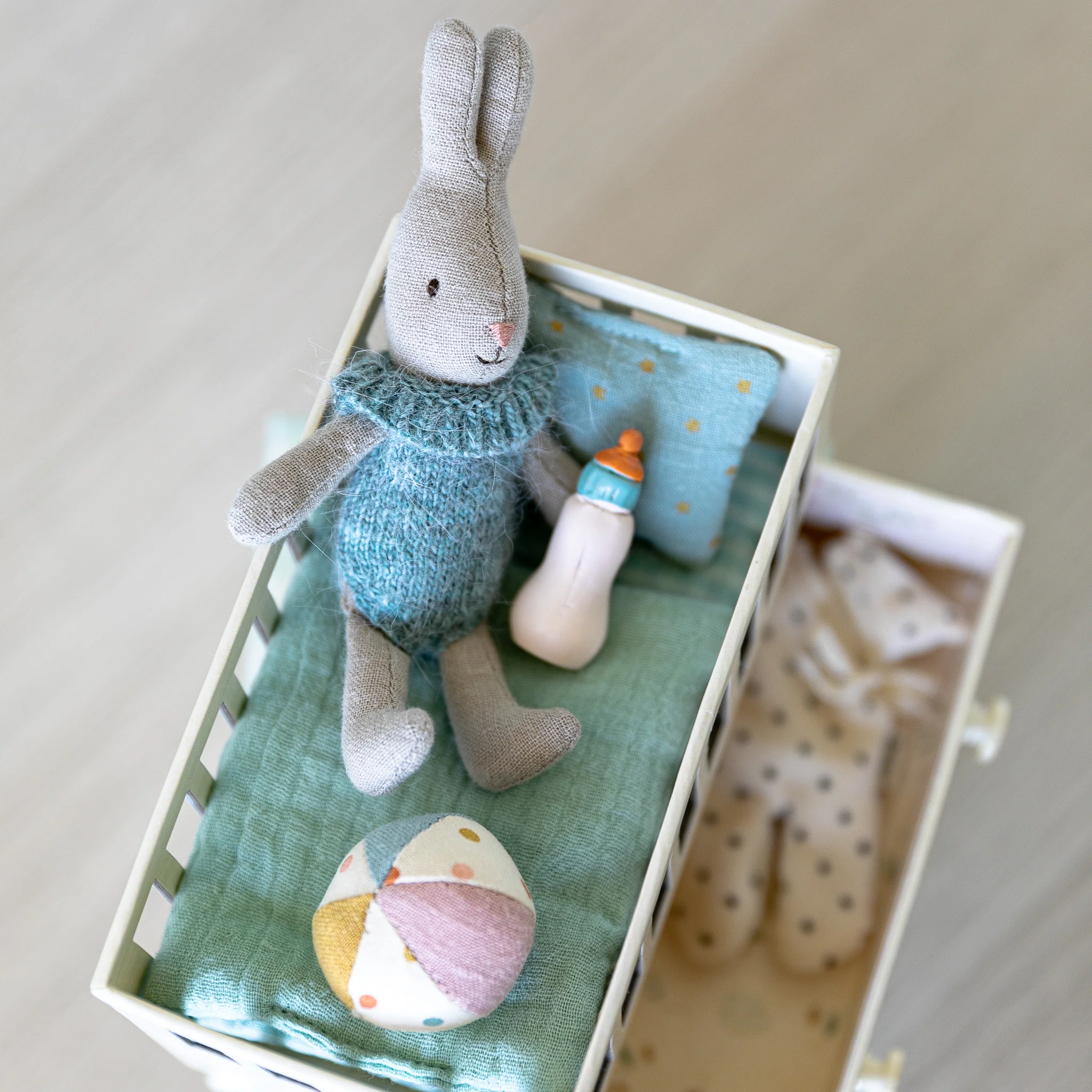 Maileg | Baby Room with Micro Rabbit - Image 3