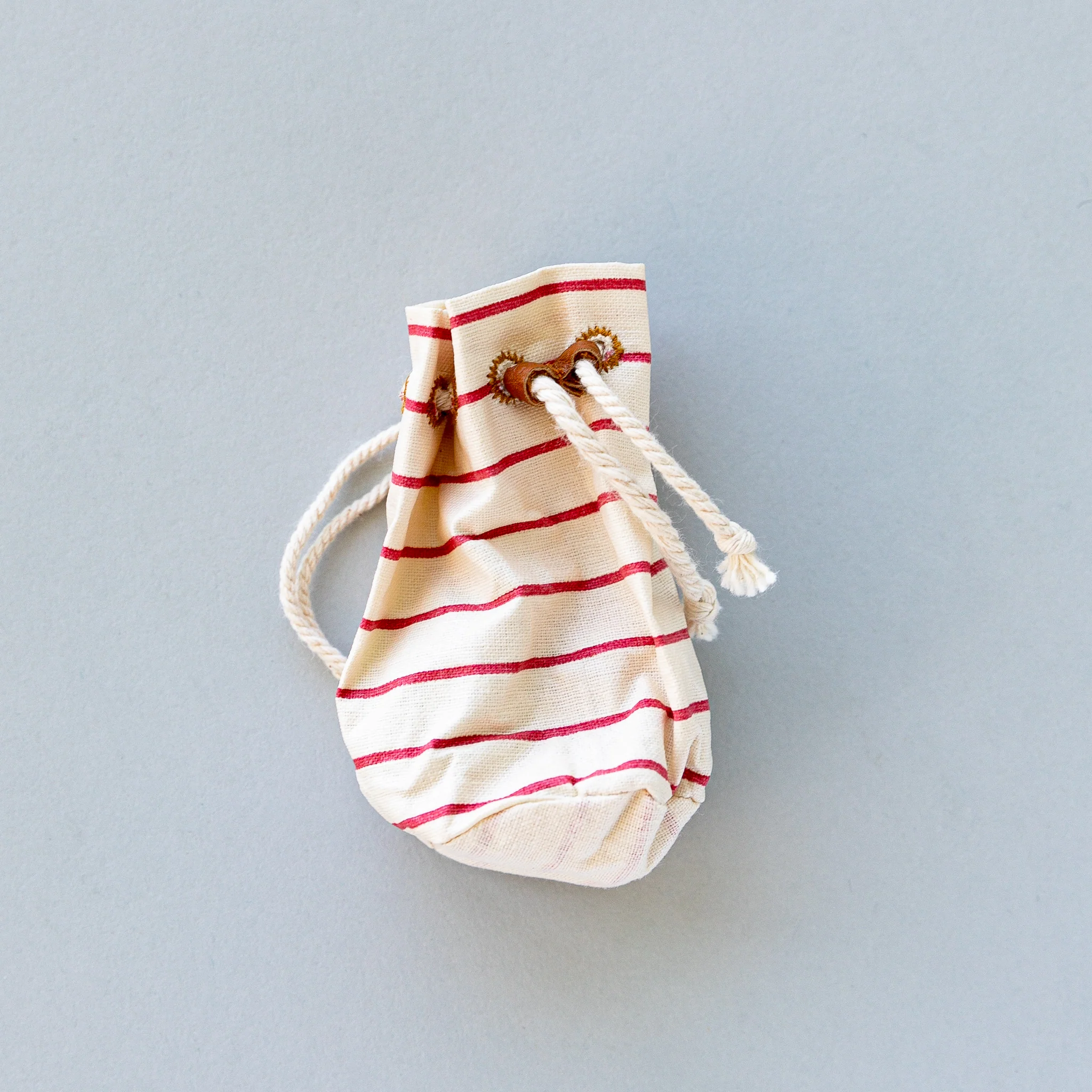 Maileg | Miniature Bag with Beach Essentials - Image 2