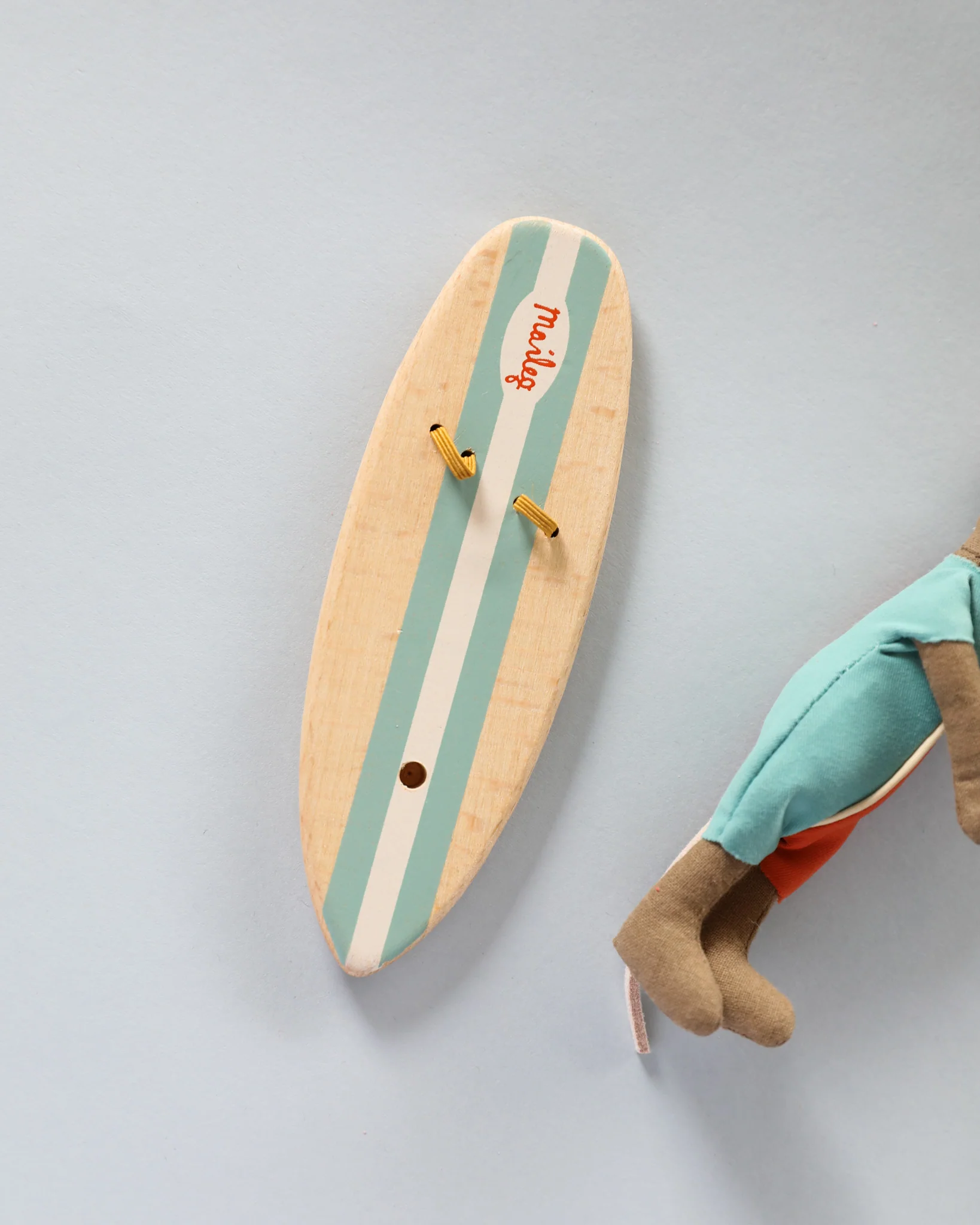 Maileg | Beach Mice, Surfer Big Brother - Image 4