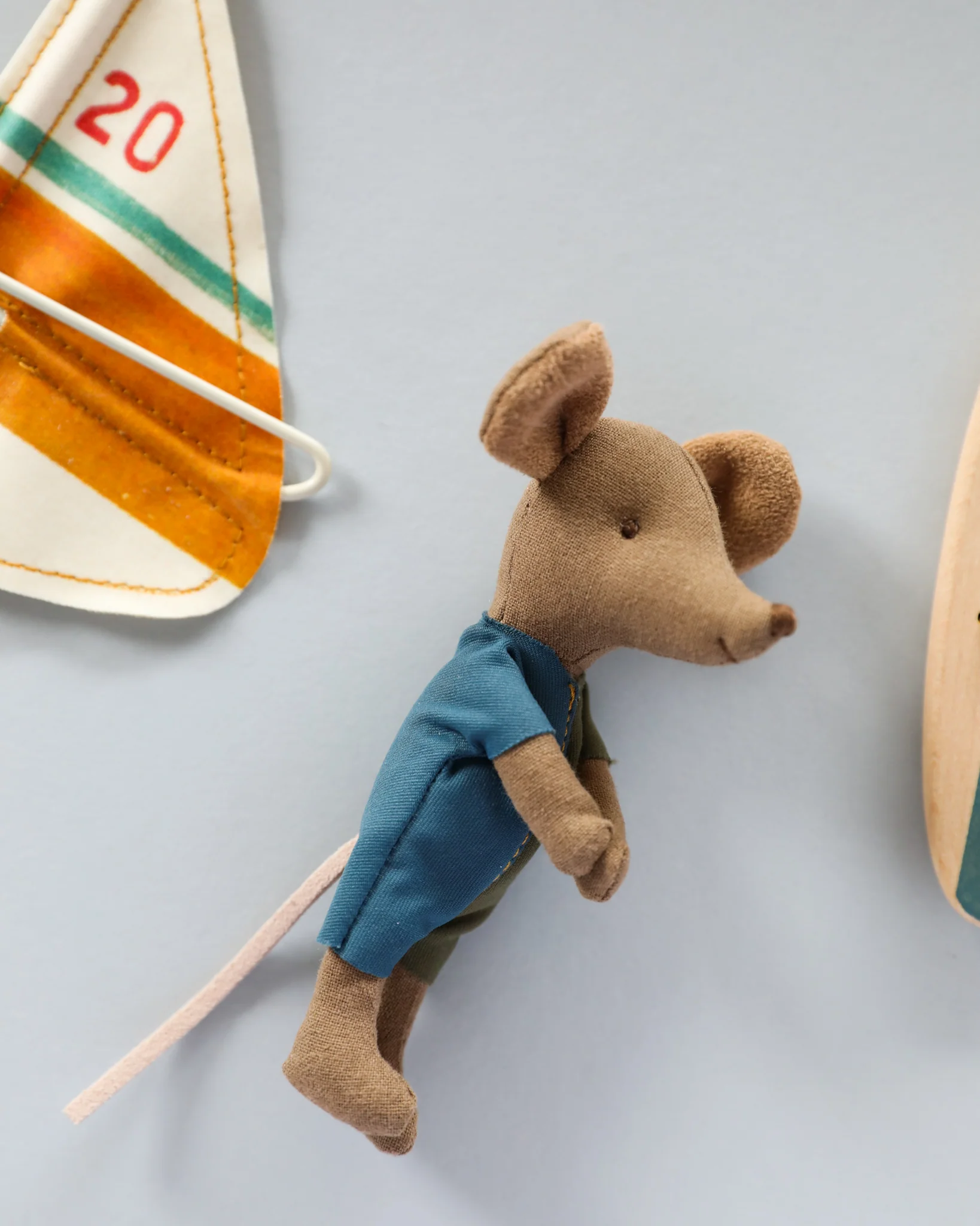 Maileg | Beach Mice, Surfer Little Brother - Image 2