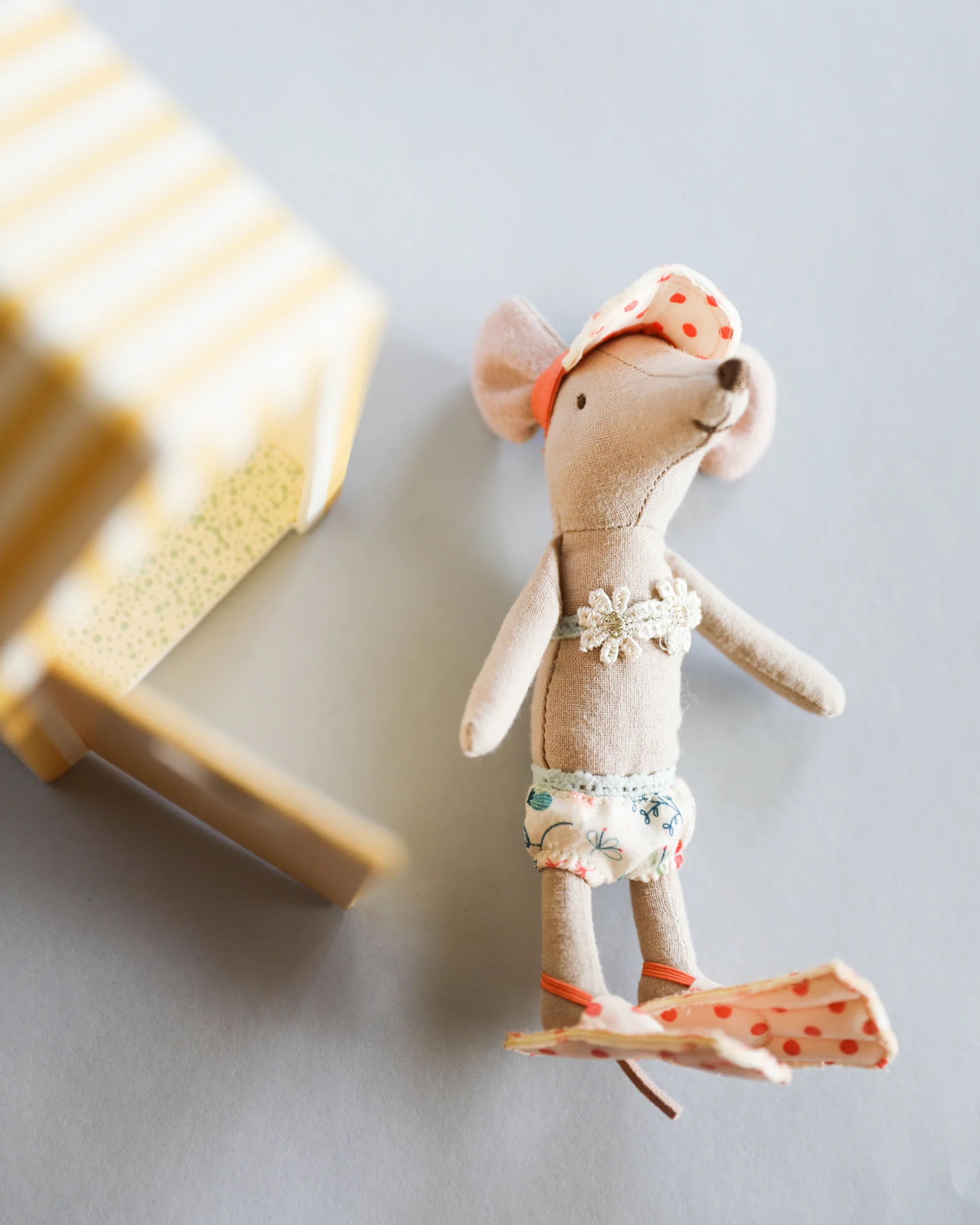 Maileg | Beach Mouse, Big Sister - Image 4