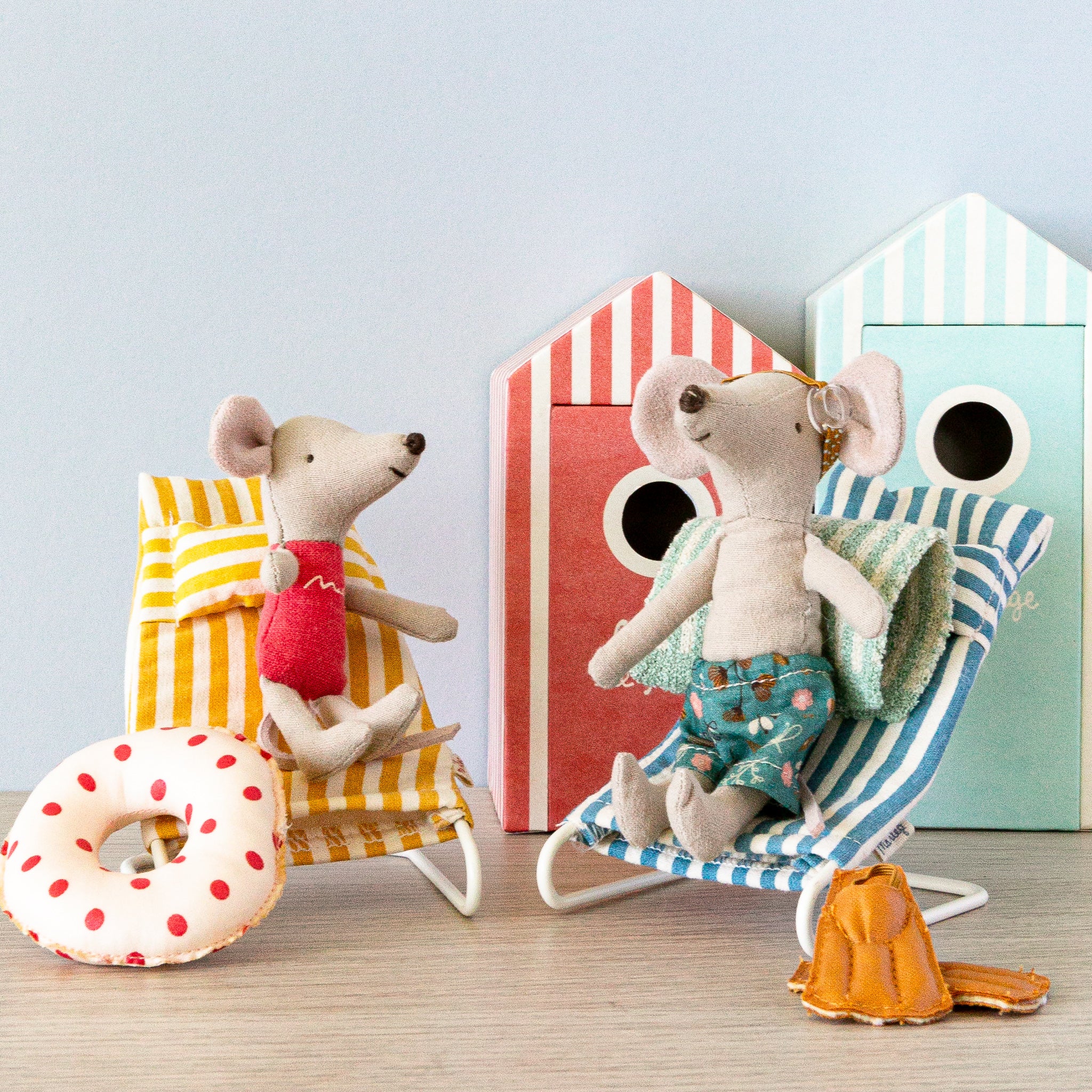 Maileg | Beach Mouse, Little Sister - Image 4