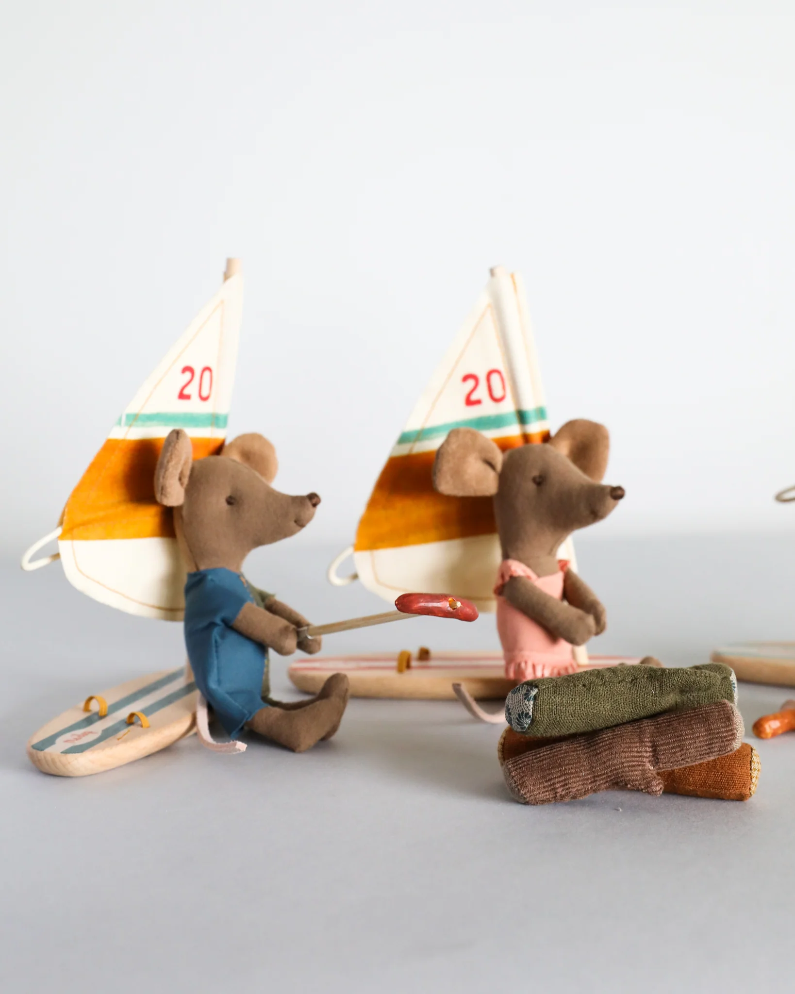 Maileg | Bonfire Playset - Image 8
