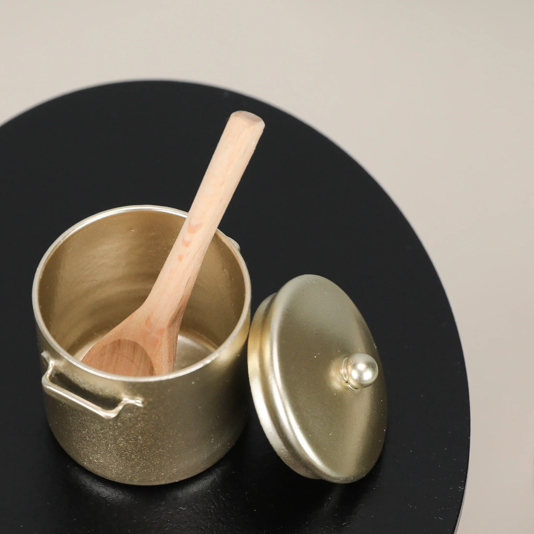 Maileg | Chef Mouse with Soup Pot and Spoon - Image 4