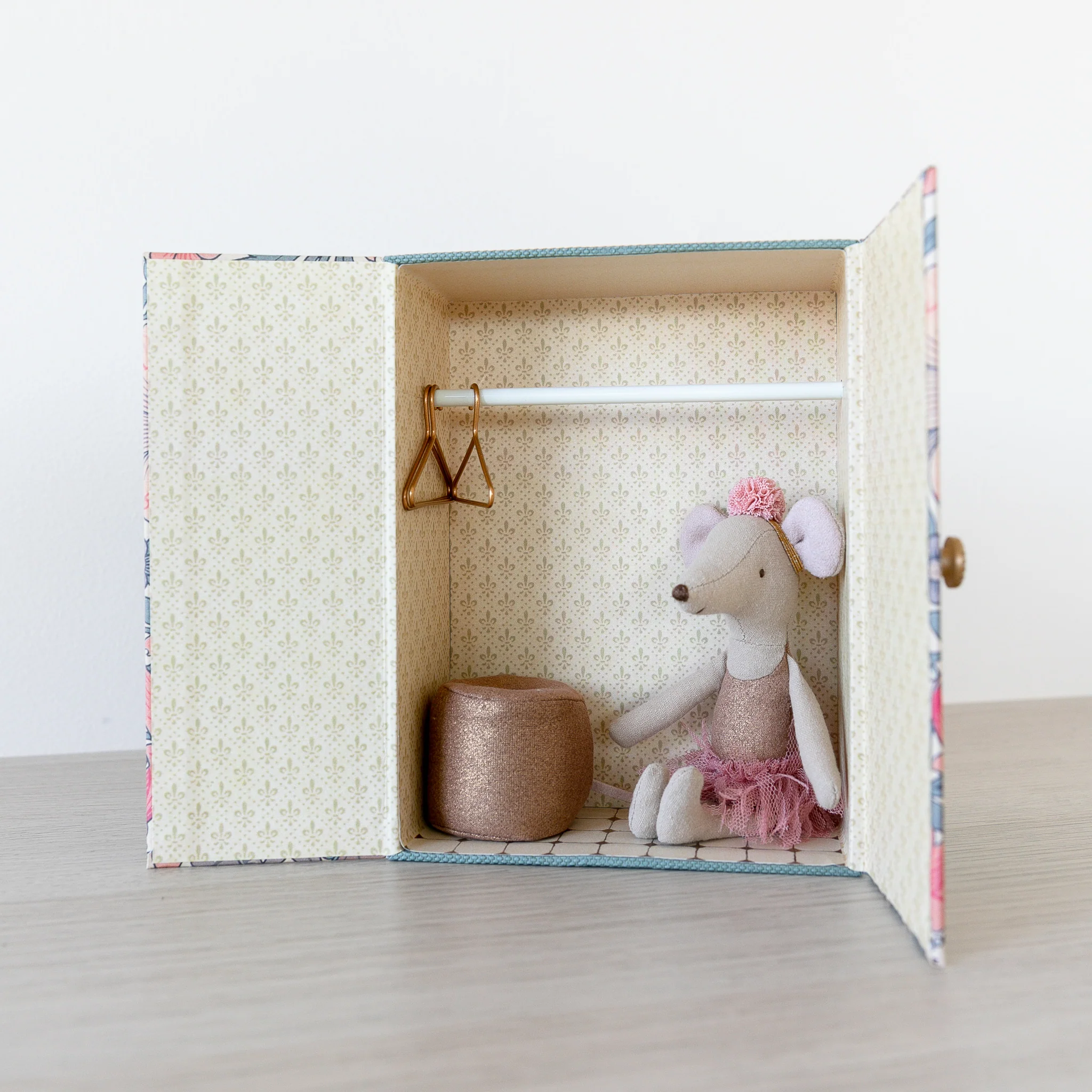 Maileg | Dance Room with Big Sister Mouse - Image 2