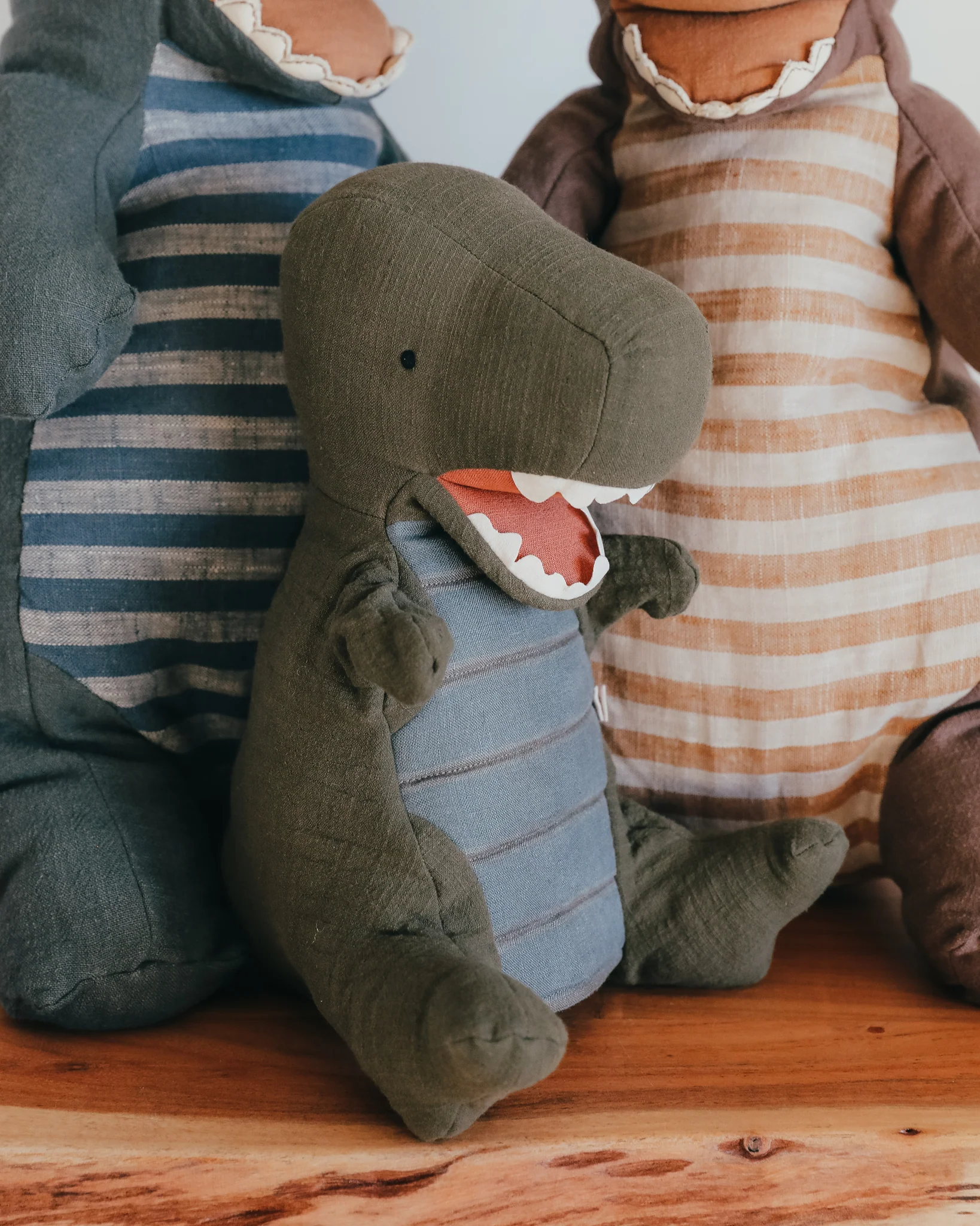 Maileg | Dinosaur Handpuppet - Image 2