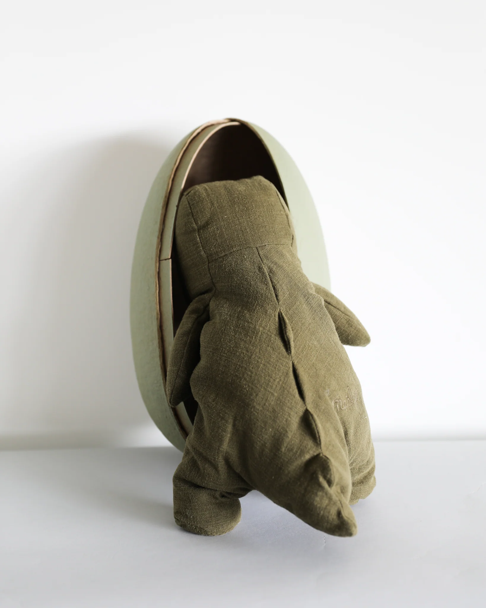 Maileg | Gantosaurus in Egg, Medium - Forrest Green - Image 3