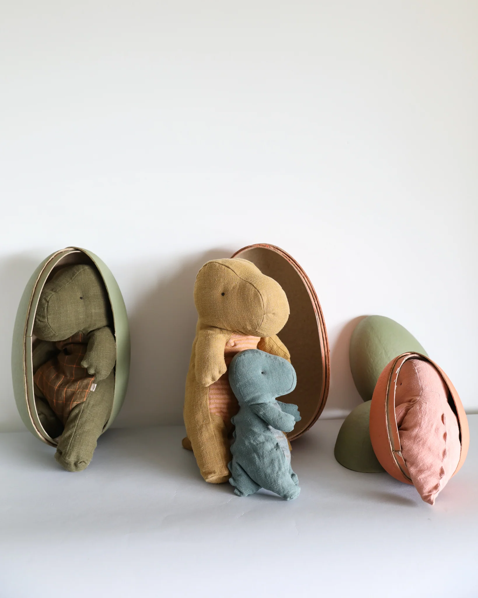 Maileg | Gantosaurus in Egg, Medium - Forrest Green - Image 6
