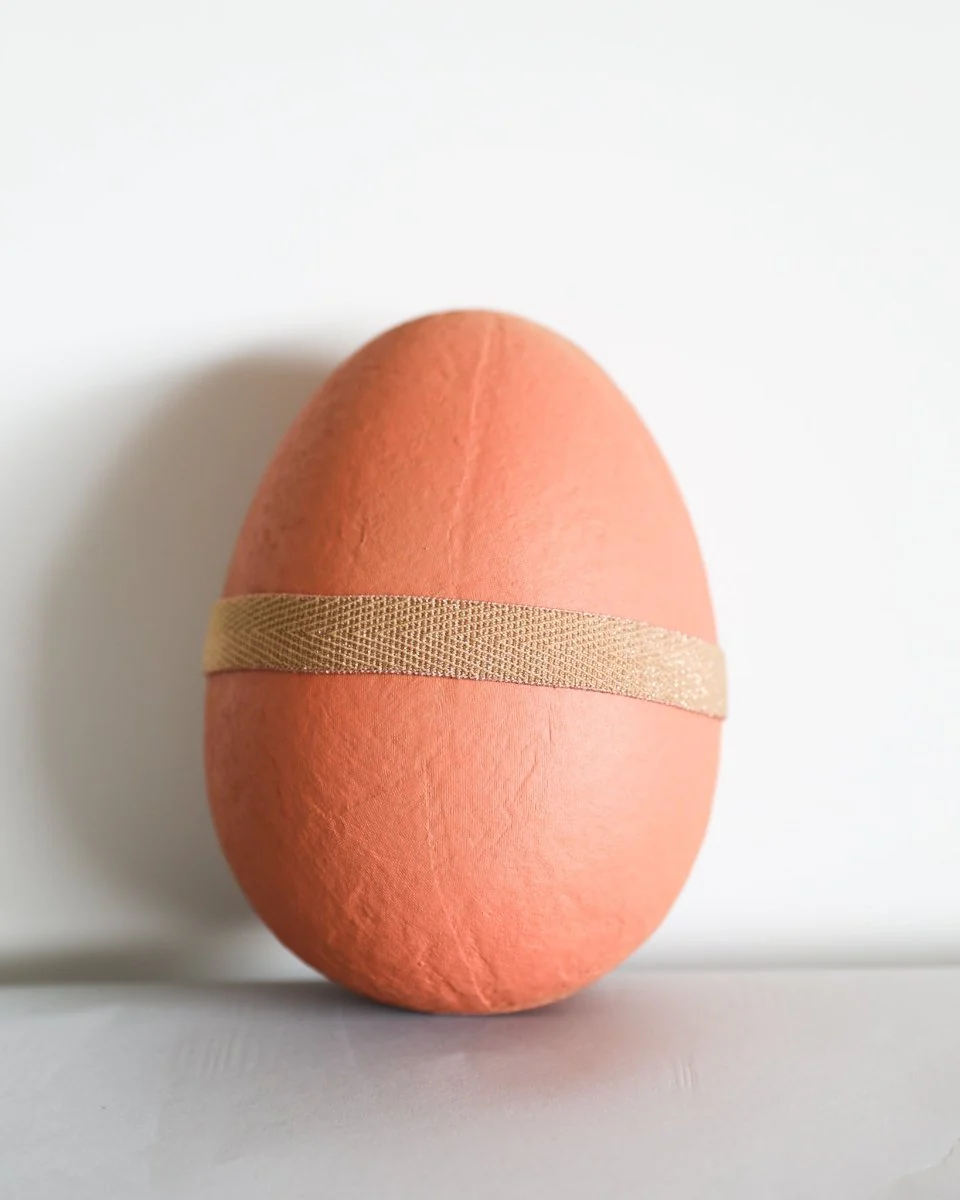 Maileg | Gantosaurus in Egg, Small - Old Rose - Image 4