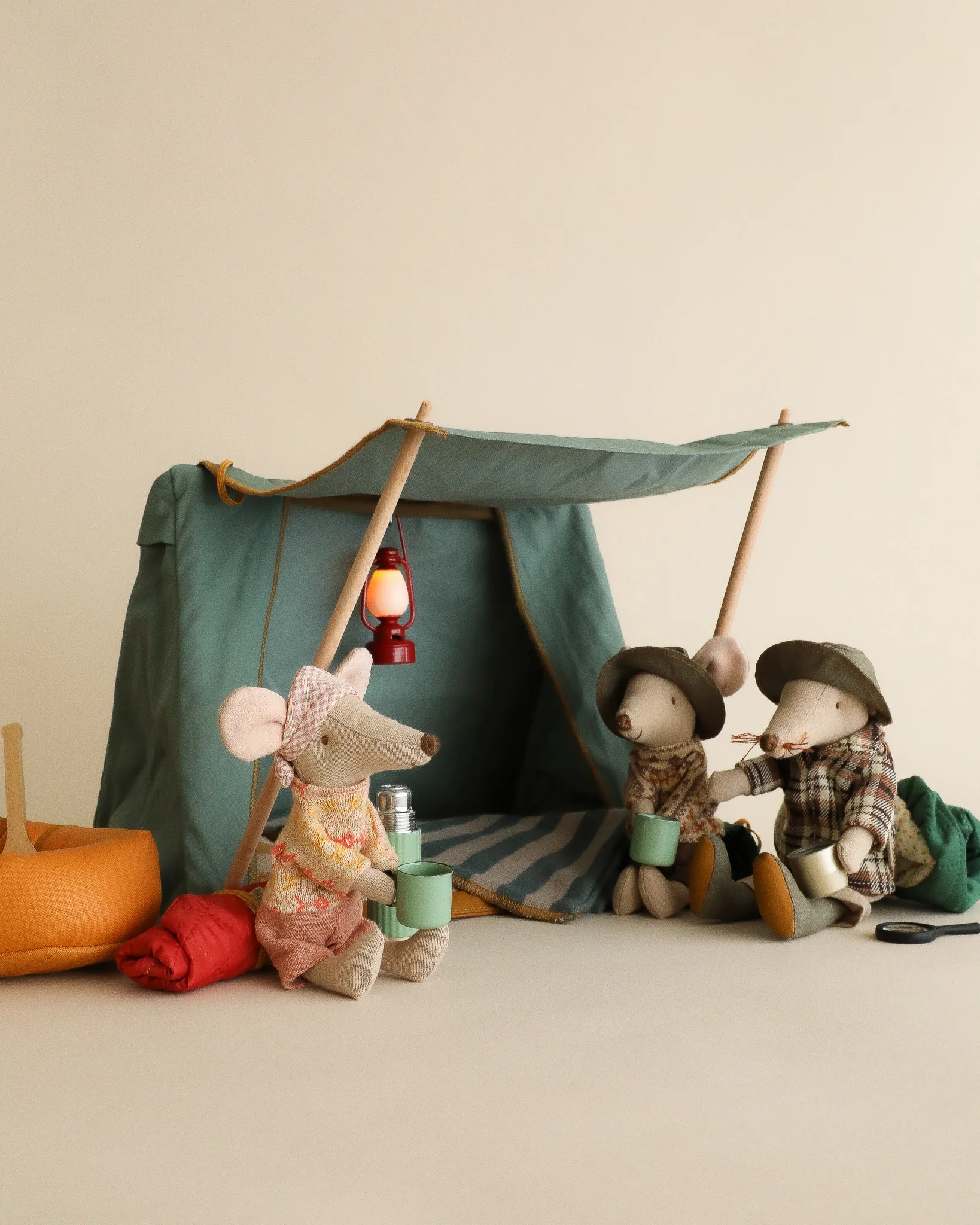 Maileg | Hiker Mouse, Big Brother - Image 4