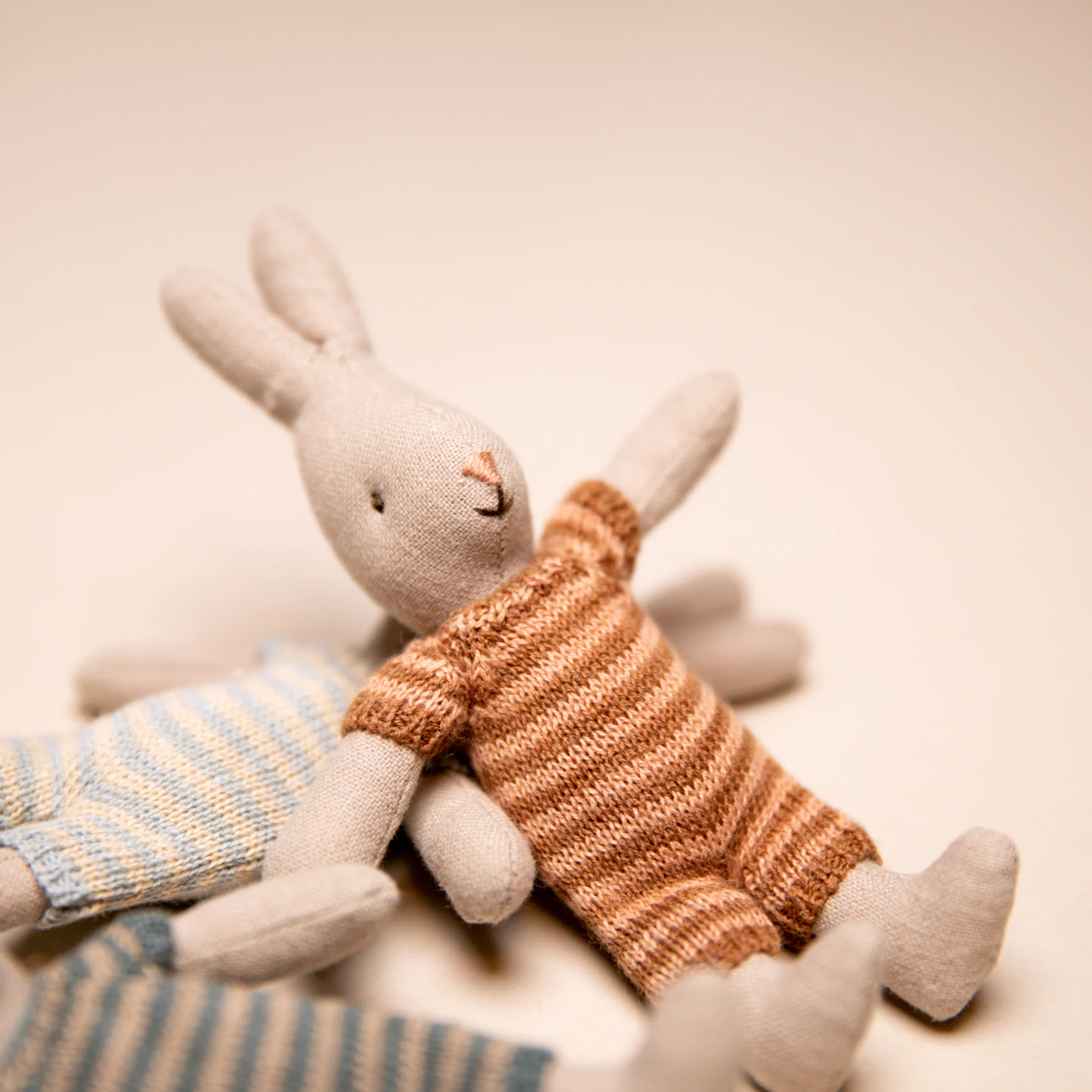 Maileg | Micro Rabbit - Image 8