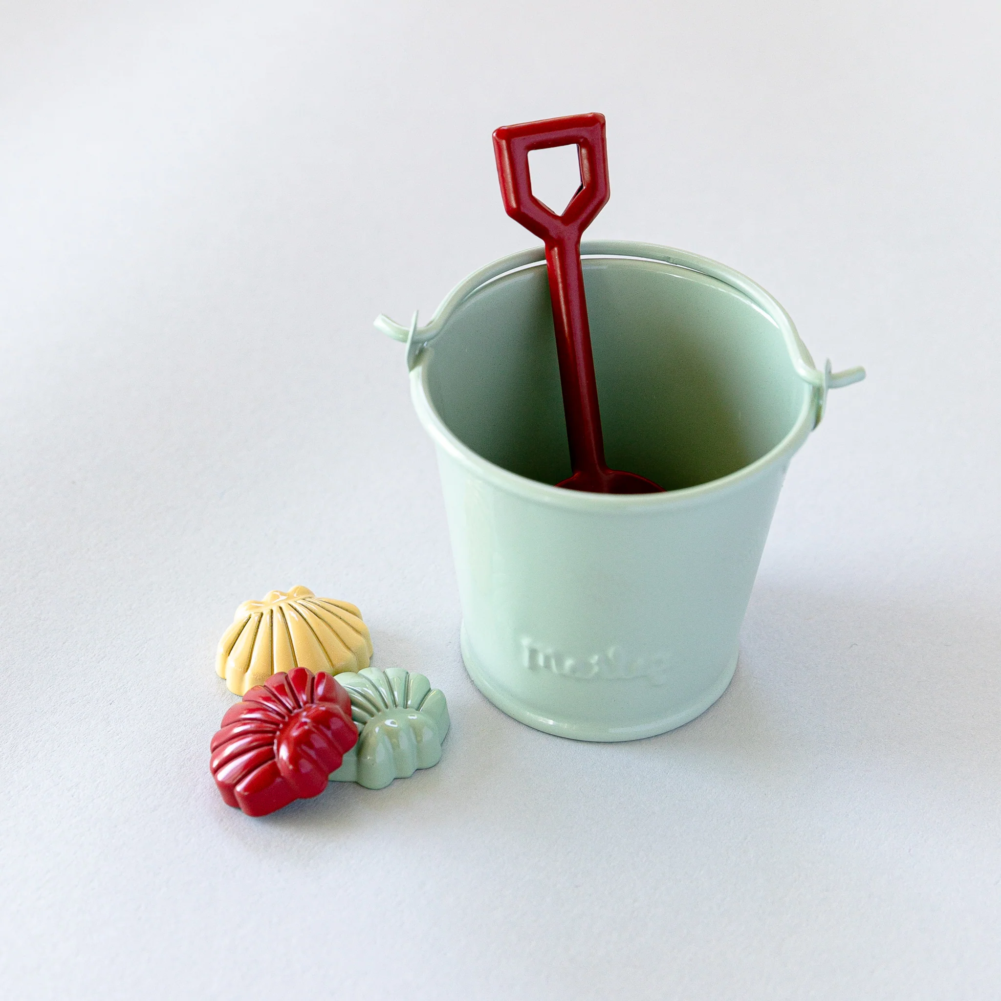 Maileg | Miniature Beach Set - Image 2