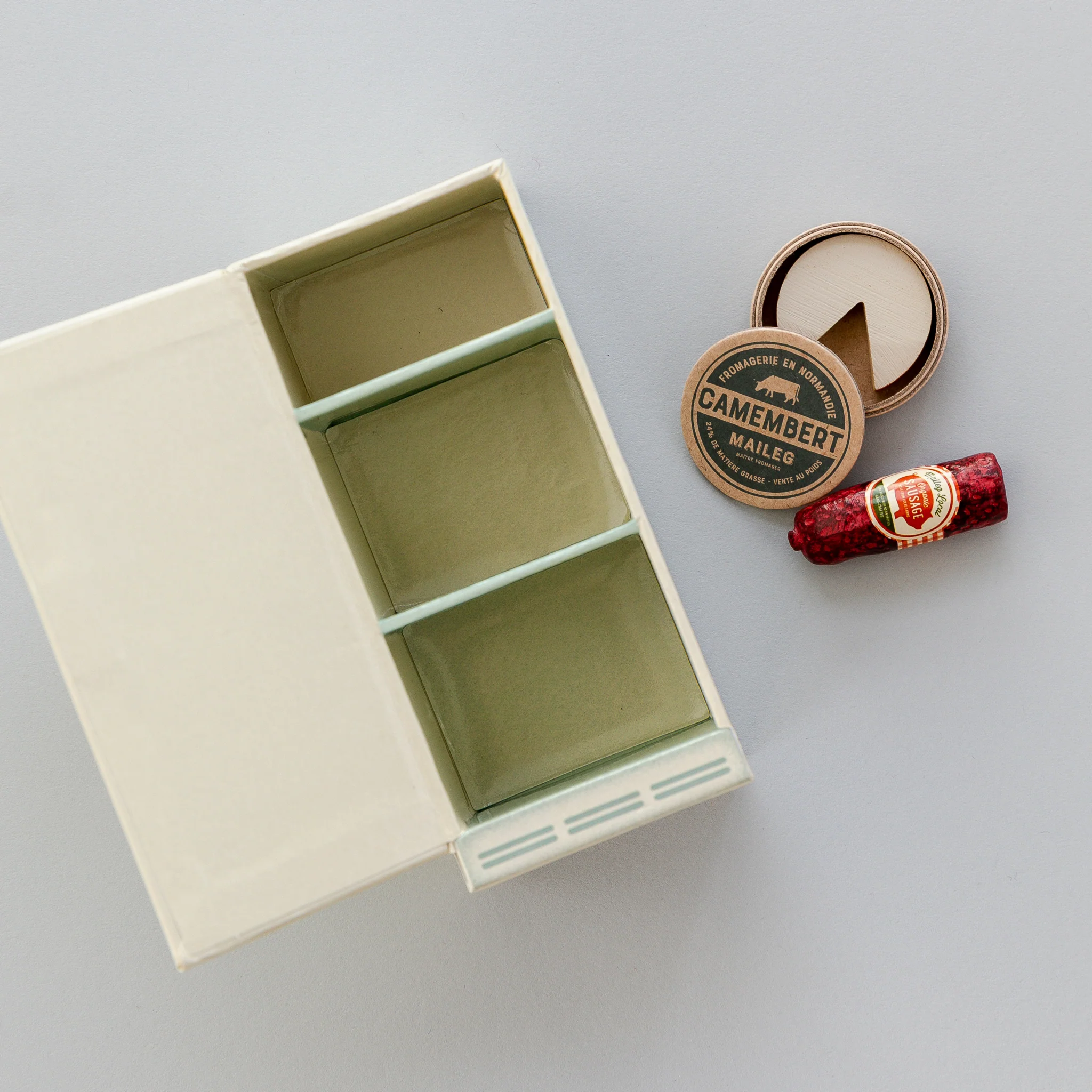 Maileg | Miniature Cooler - Image 2