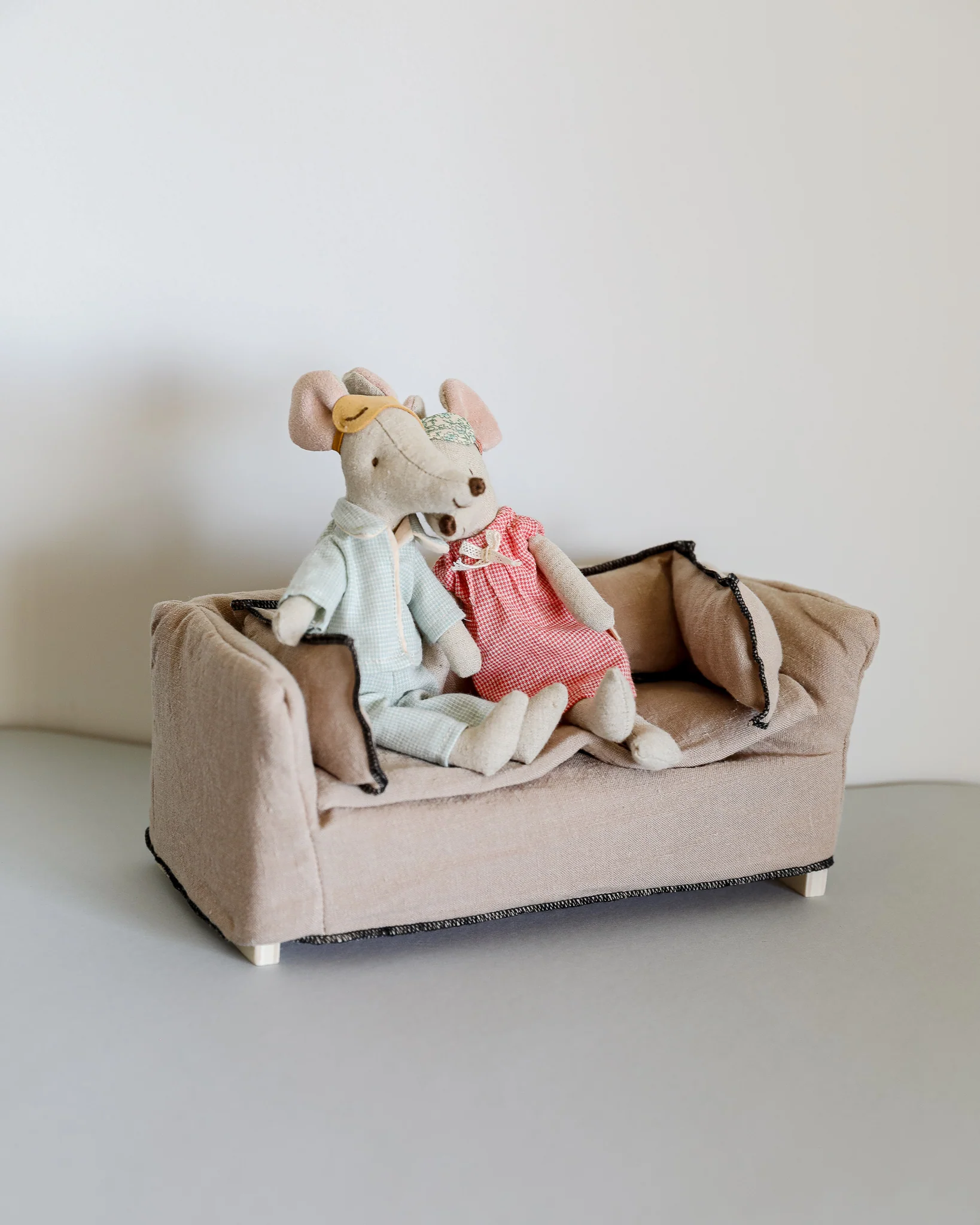 Maileg | Miniature Couch - Image 2