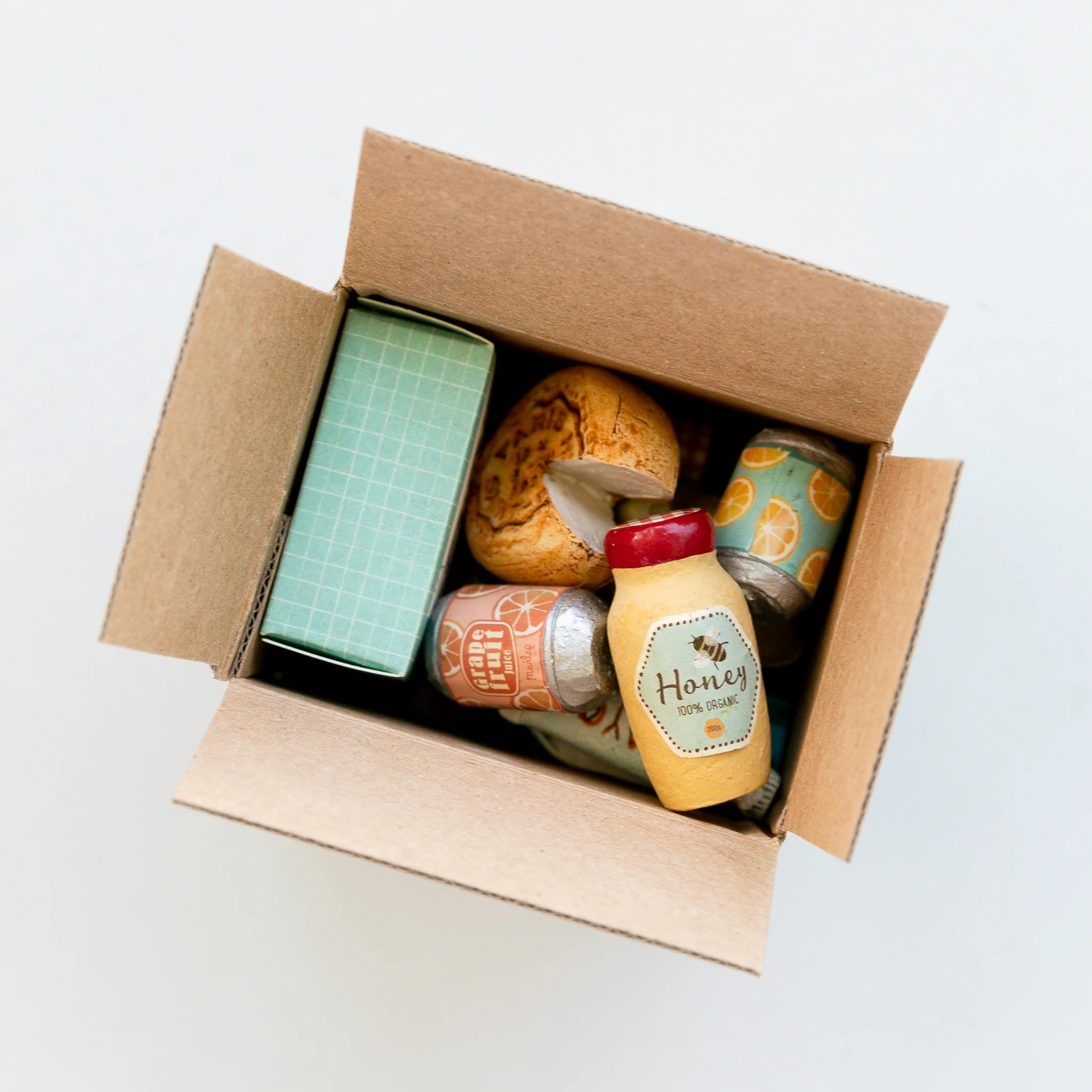 Maileg | Miniature Grocery Box - Image 3