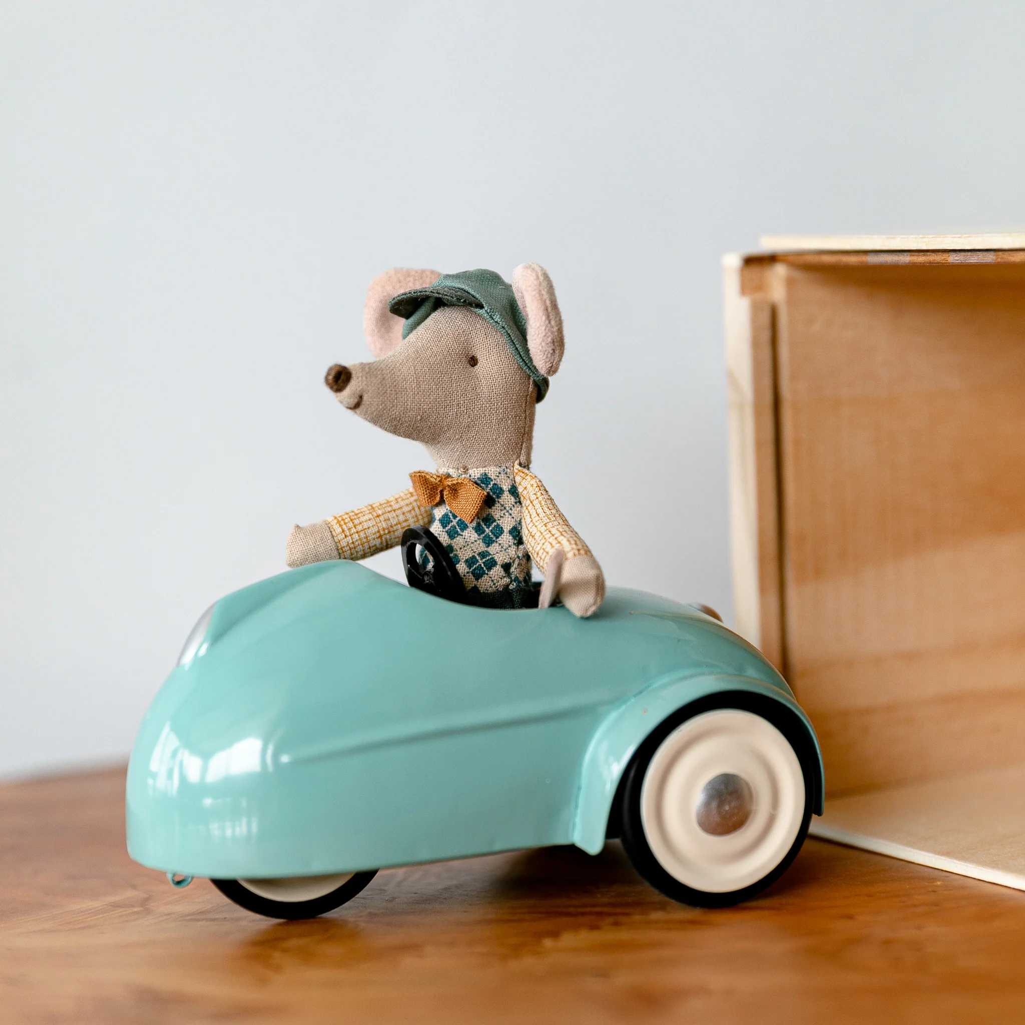 Maileg | Mouse Car with Garage - Image 3