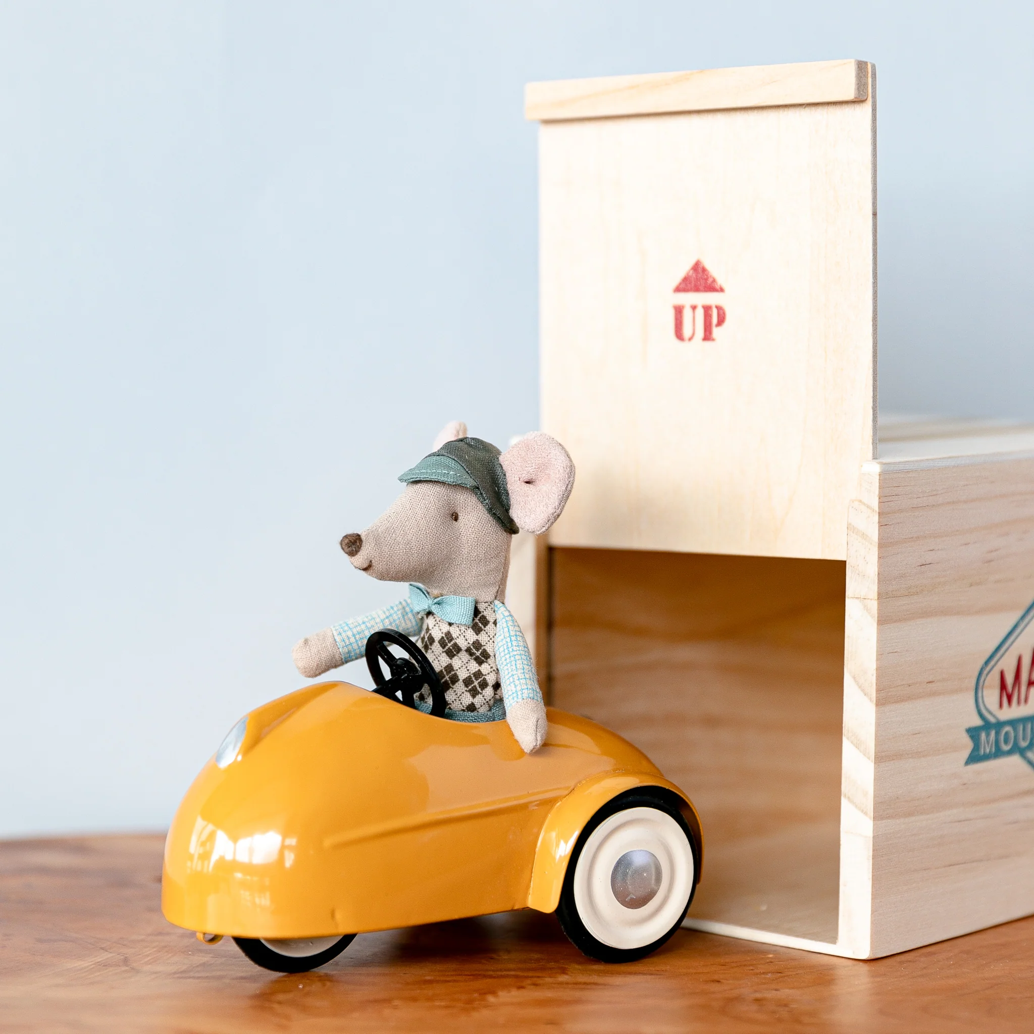 Maileg | Mouse Car with Garage - Image 5