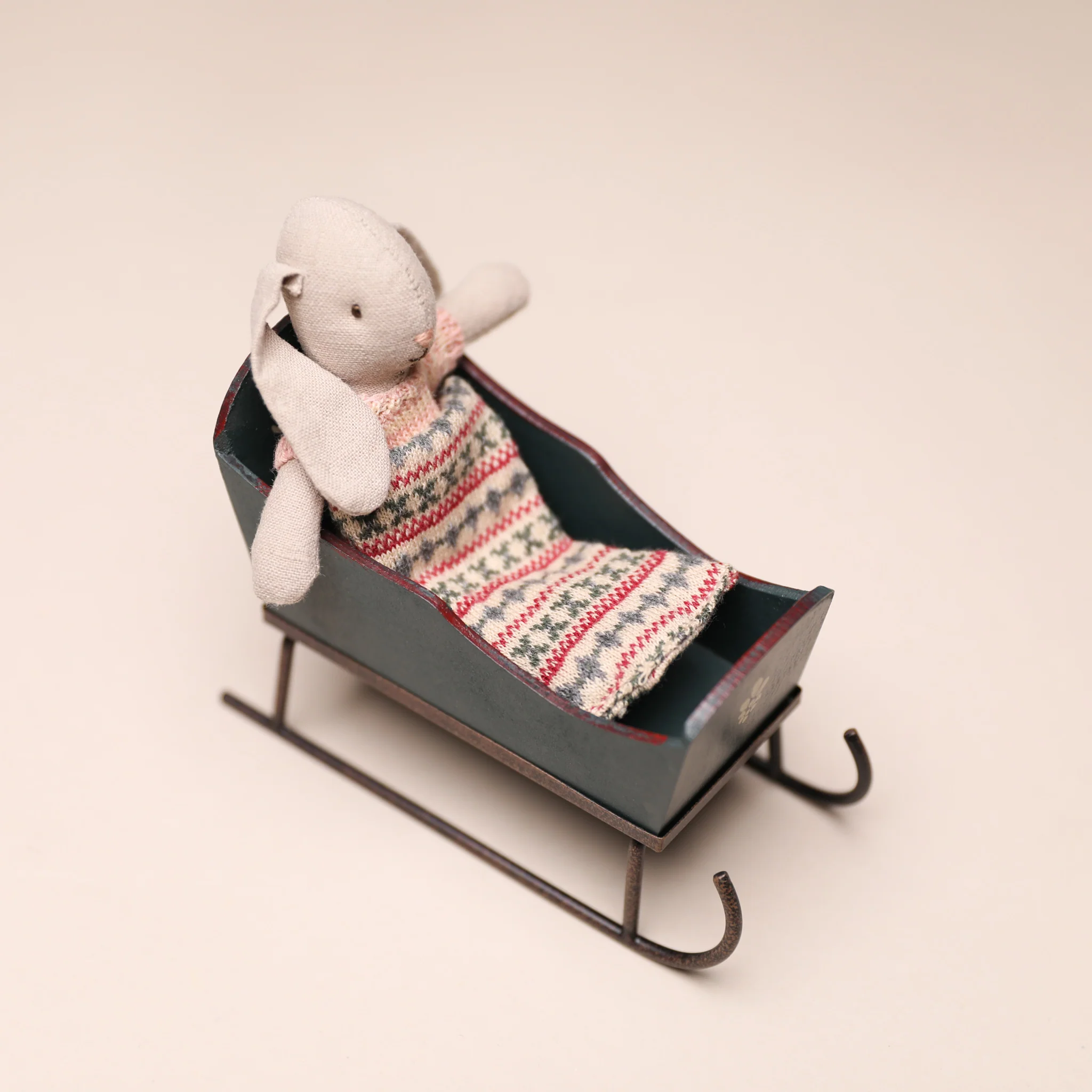 Maileg | Christmas Sleigh - Mouse - Image 3