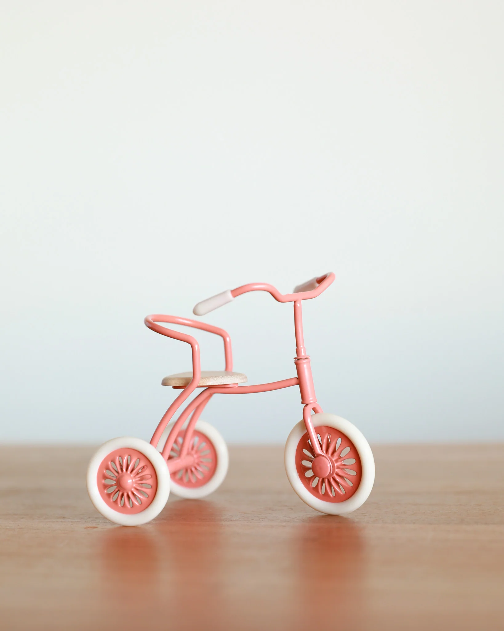 Maileg | Mouse Tricycle - Coral - Image 3