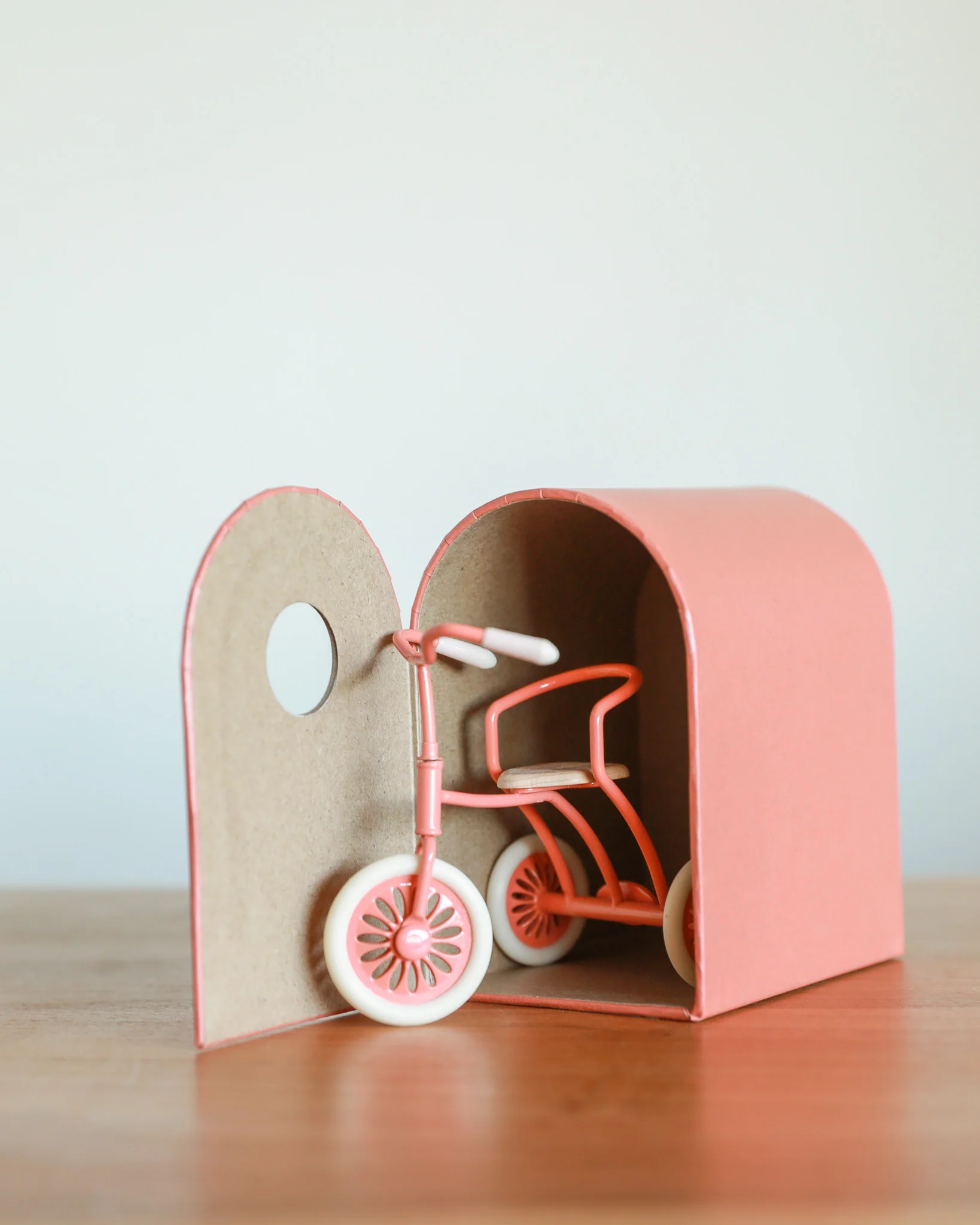 Maileg | Mouse Tricycle - Coral - Image 4