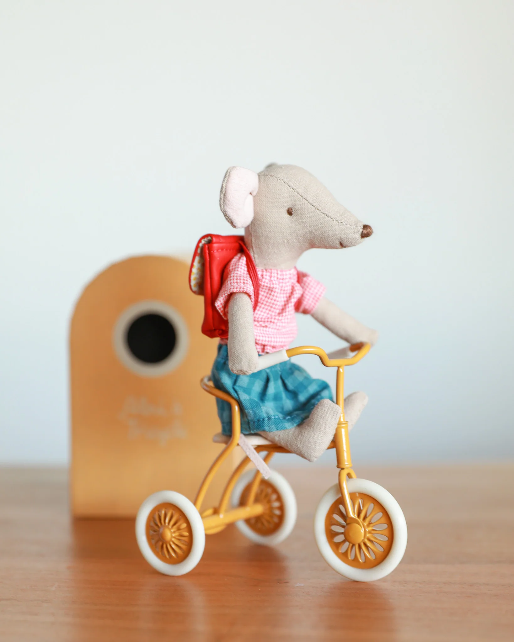 Maileg | Mouse Tricycle - Ocher - Image 2