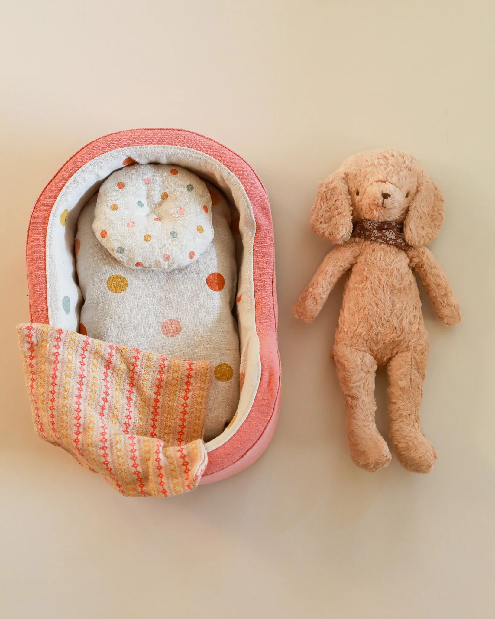 Maileg | Plush Poodle Dog with Dog Bed - Coral - Image 3