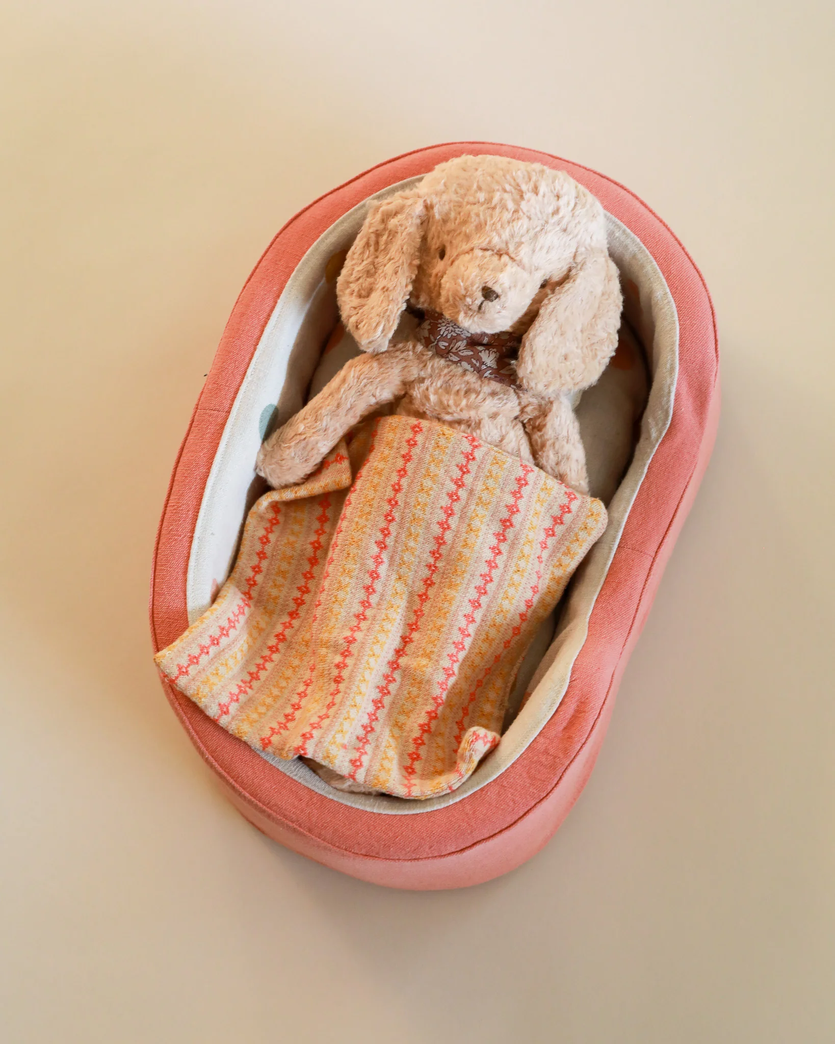 Maileg | Plush Poodle Dog with Dog Bed - Coral - Image 4